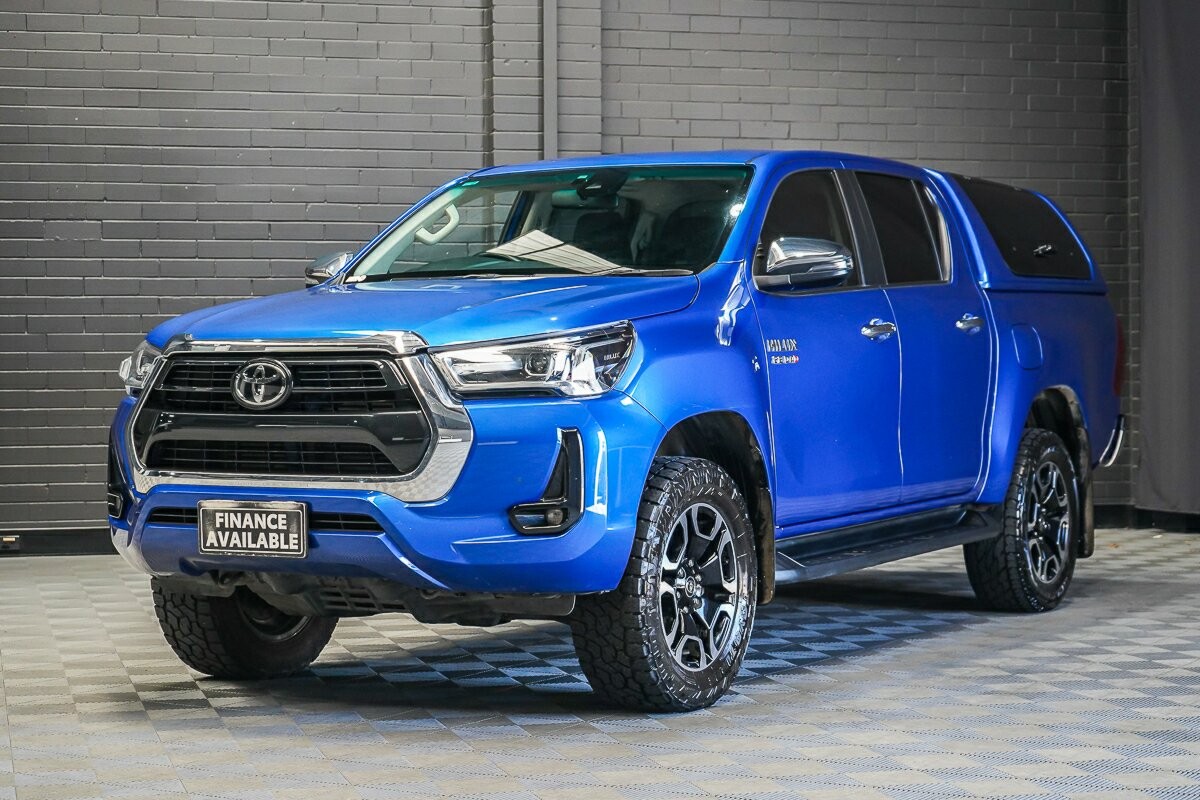 Toyota Hilux image 4