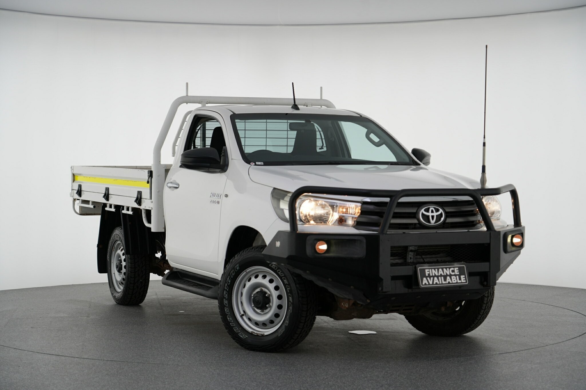 Toyota Hilux image 1