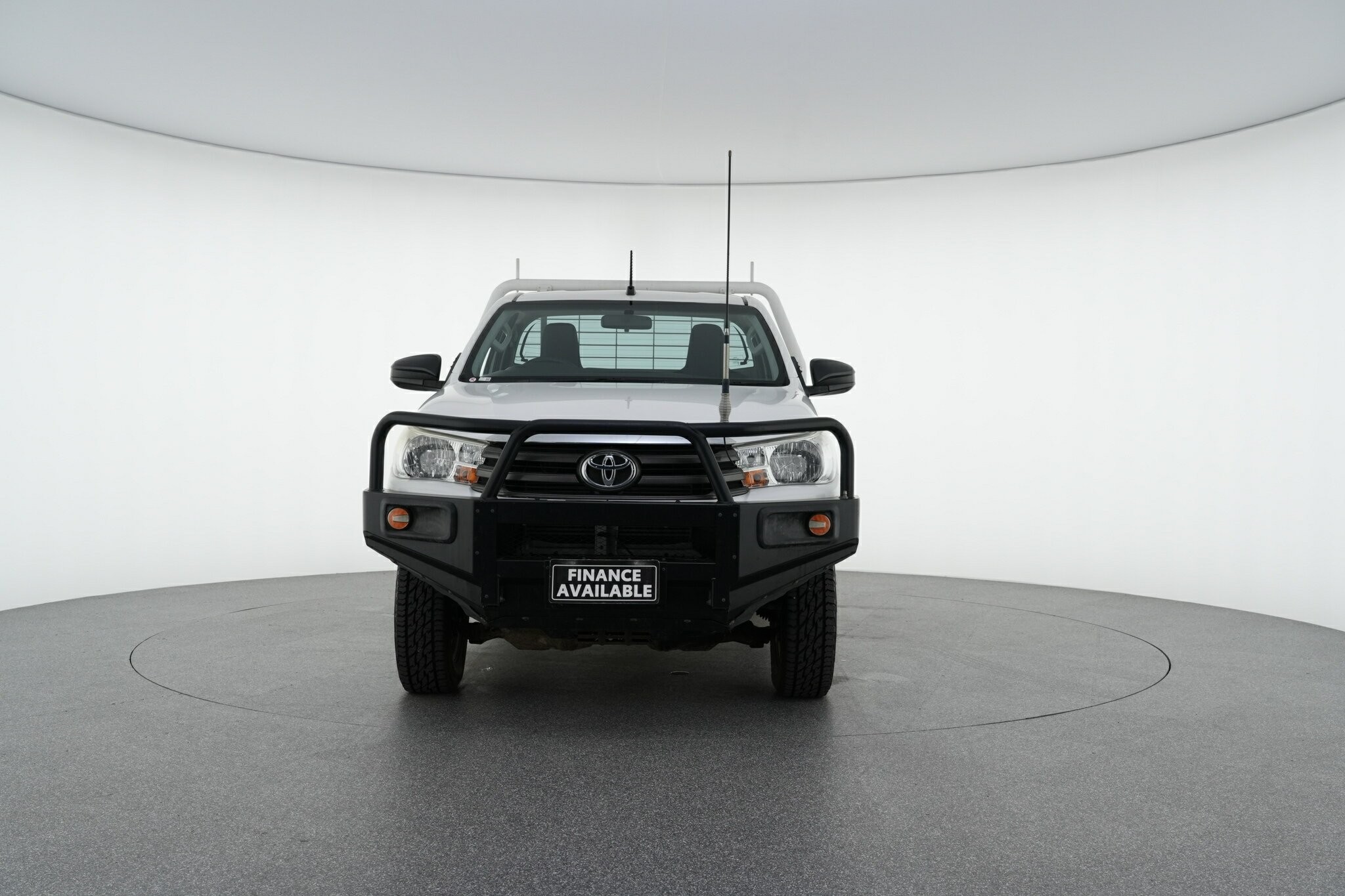 Toyota Hilux image 3
