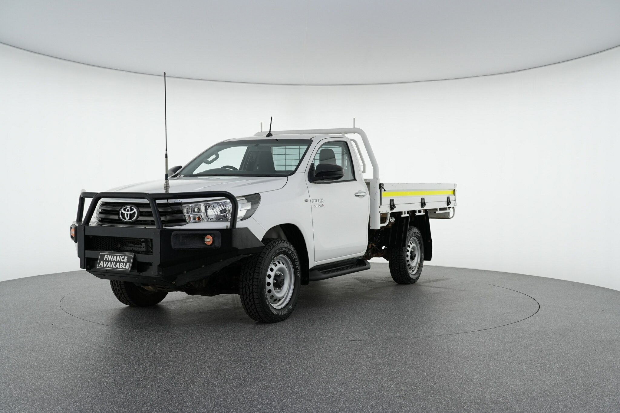 Toyota Hilux image 4