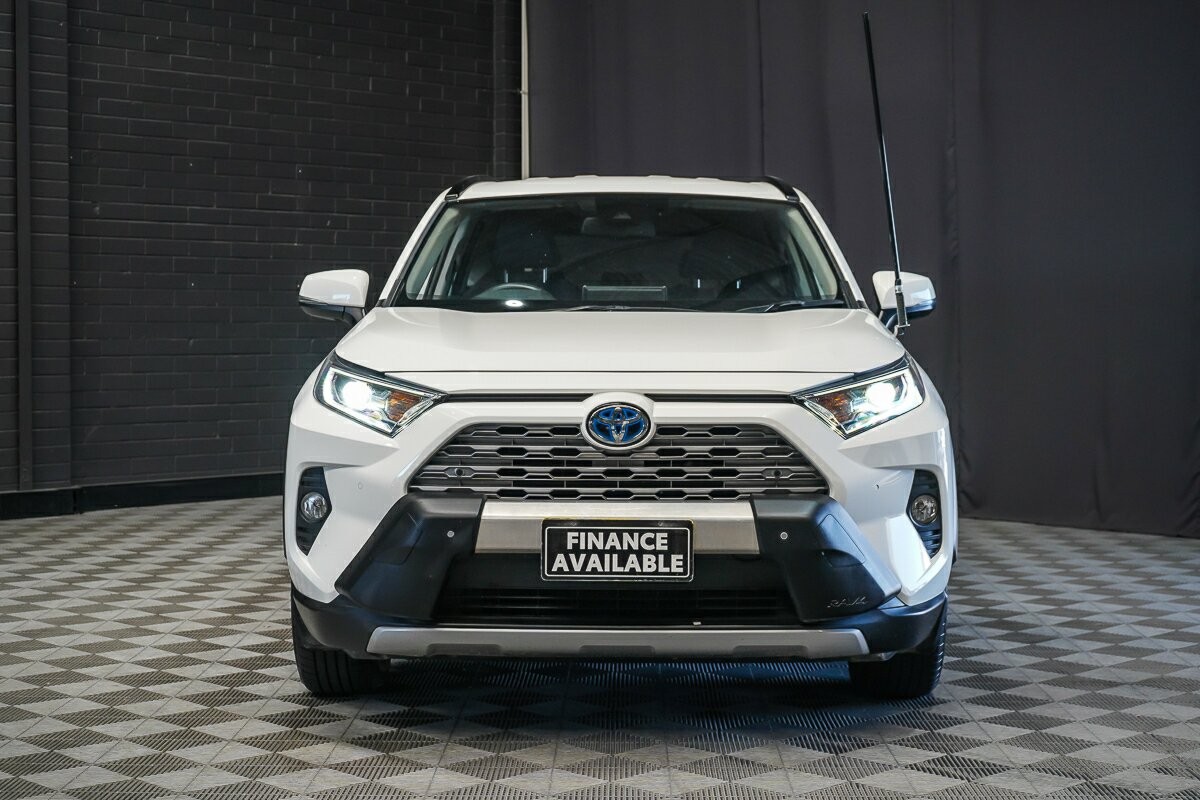Toyota Rav4 image 3