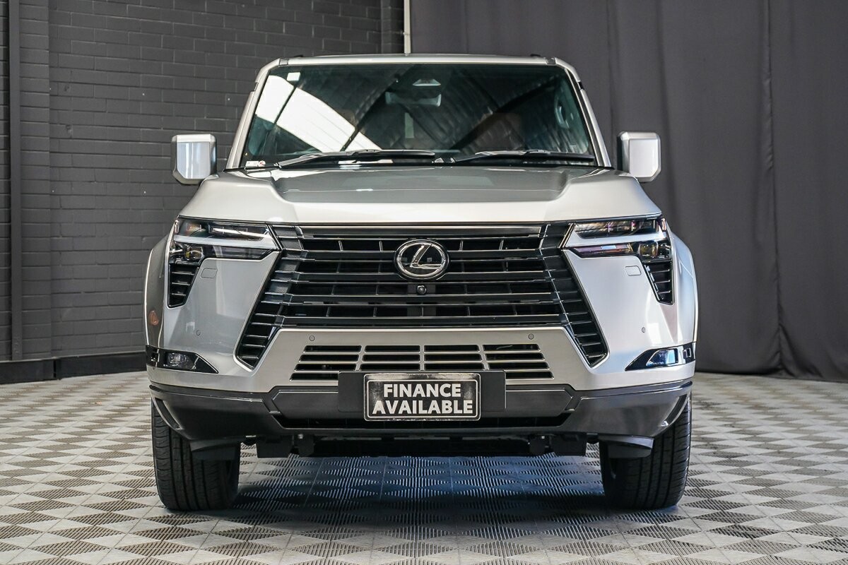 Lexus Gx image 3