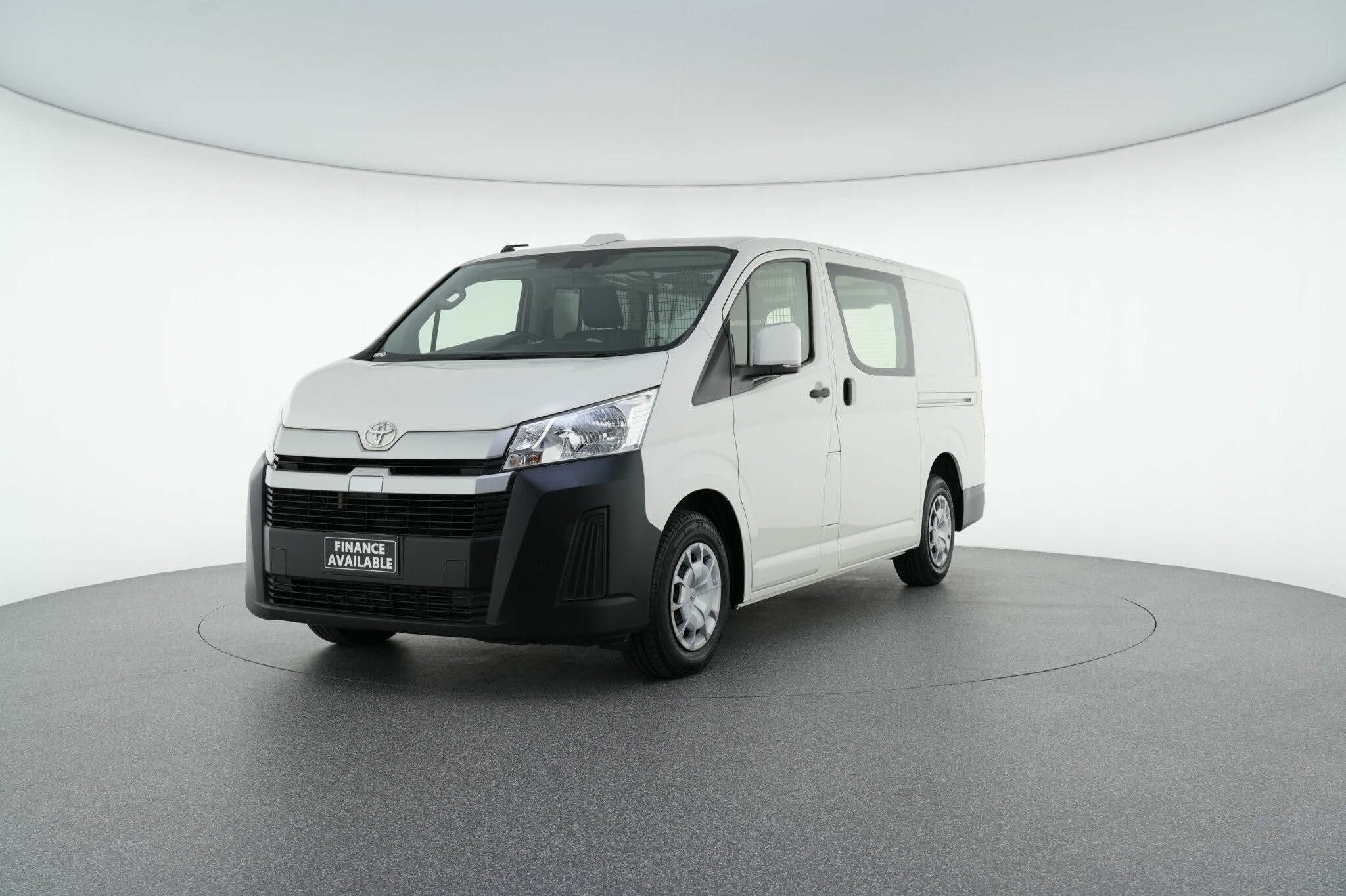 Toyota Hiace image 4