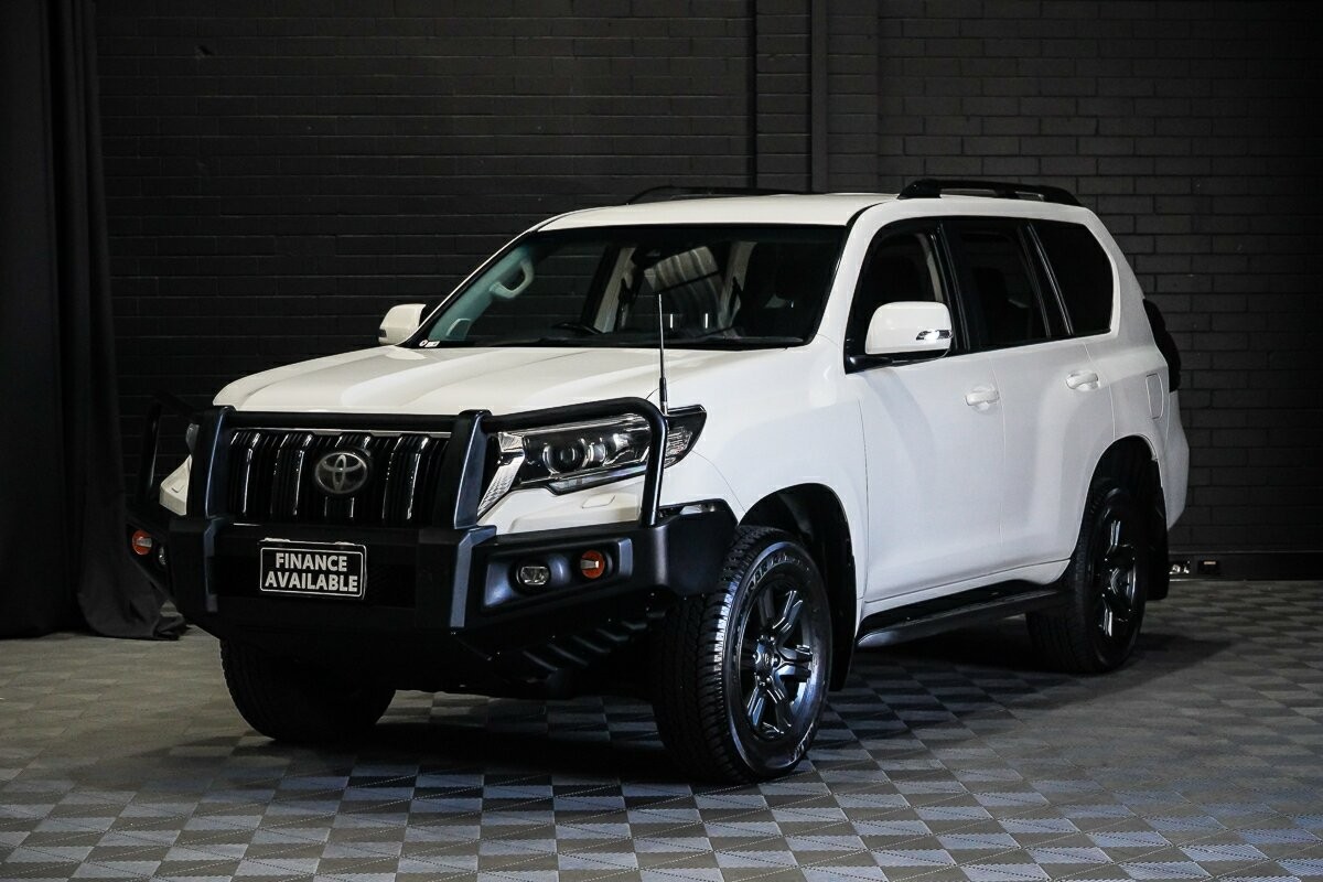 Toyota Landcruiser Prado image 4
