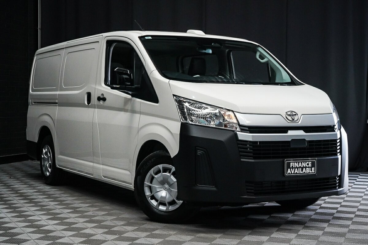 Toyota Hiace image 1