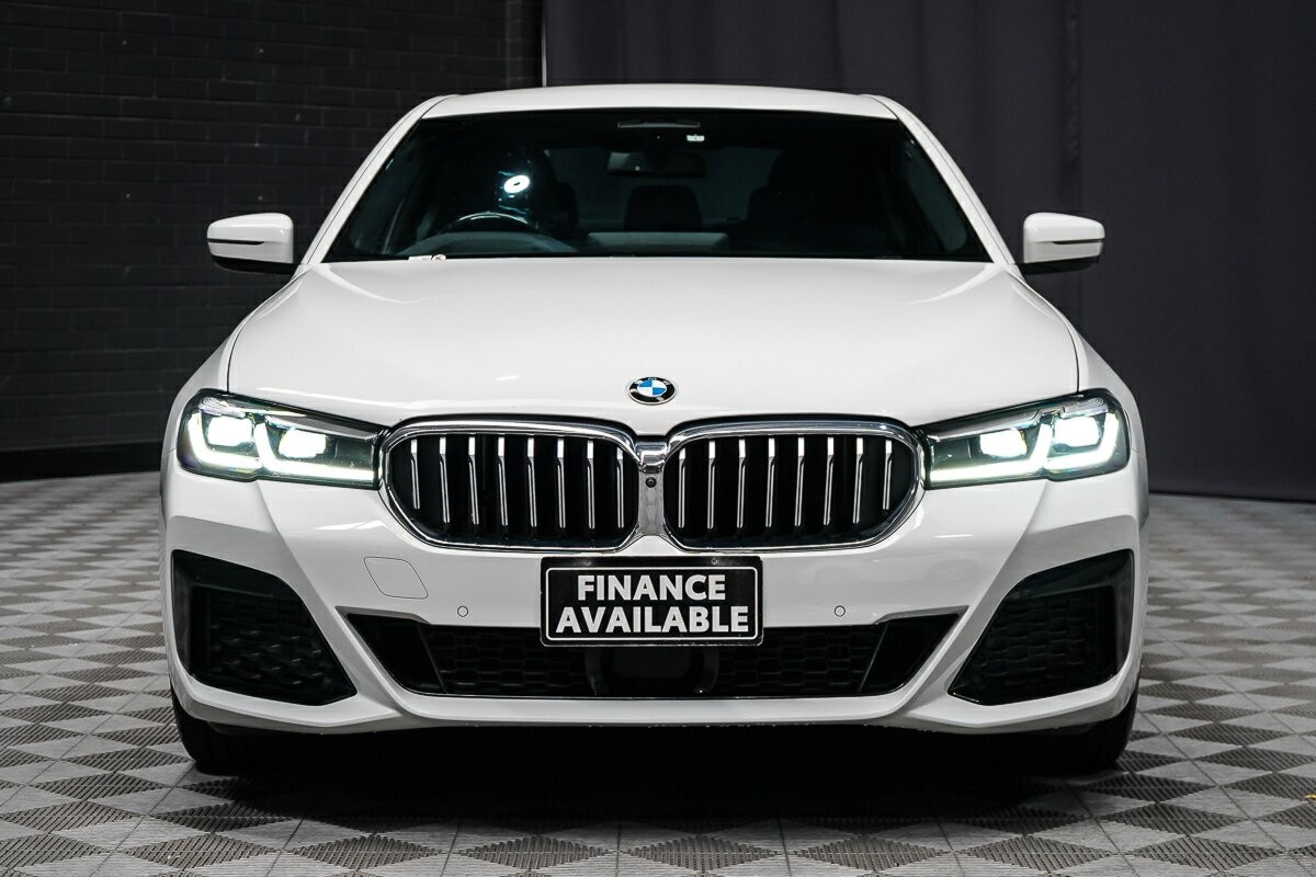 BMW 5 30d M Sport Lci image 3