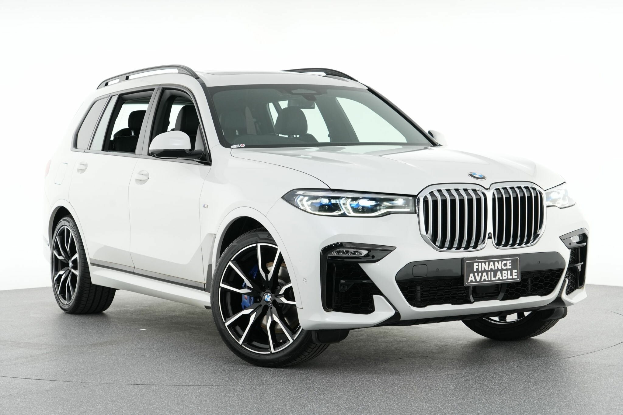 BMW X7 image 1