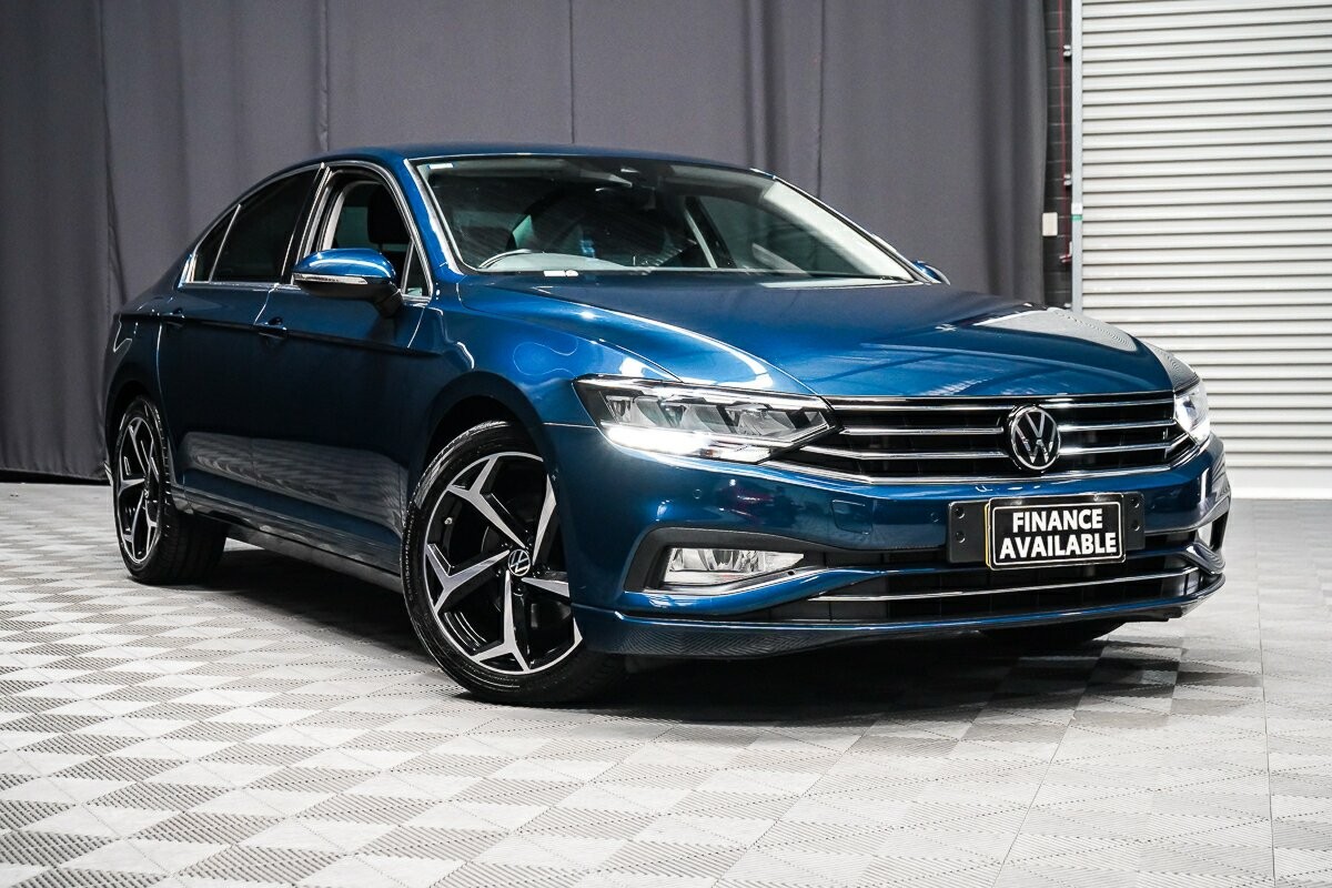 Volkswagen Passat image 1