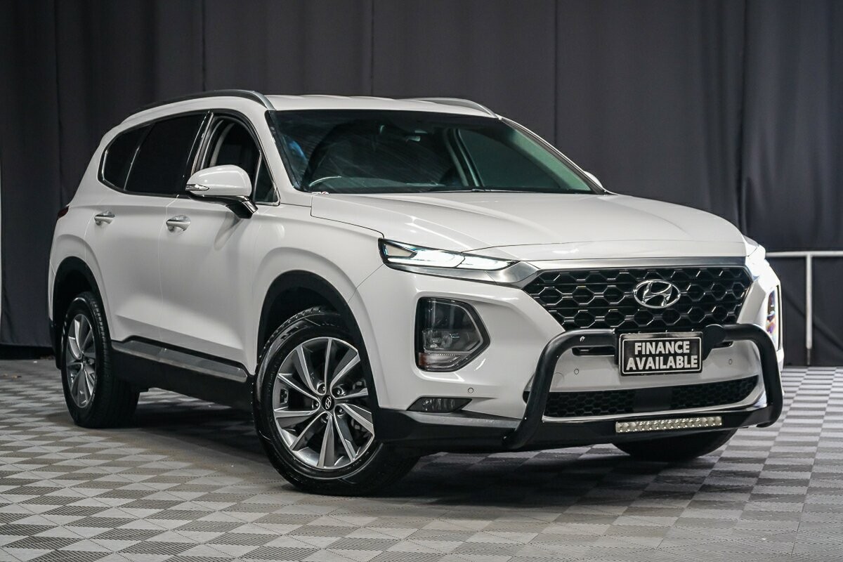 Hyundai Santa Fe image 1