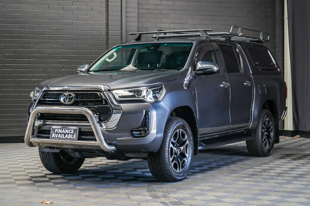 Toyota Hilux image 4