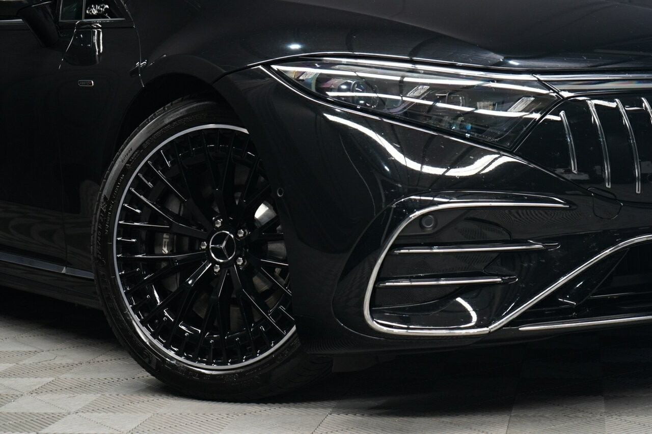 Mercedes Benz Eqs image 2