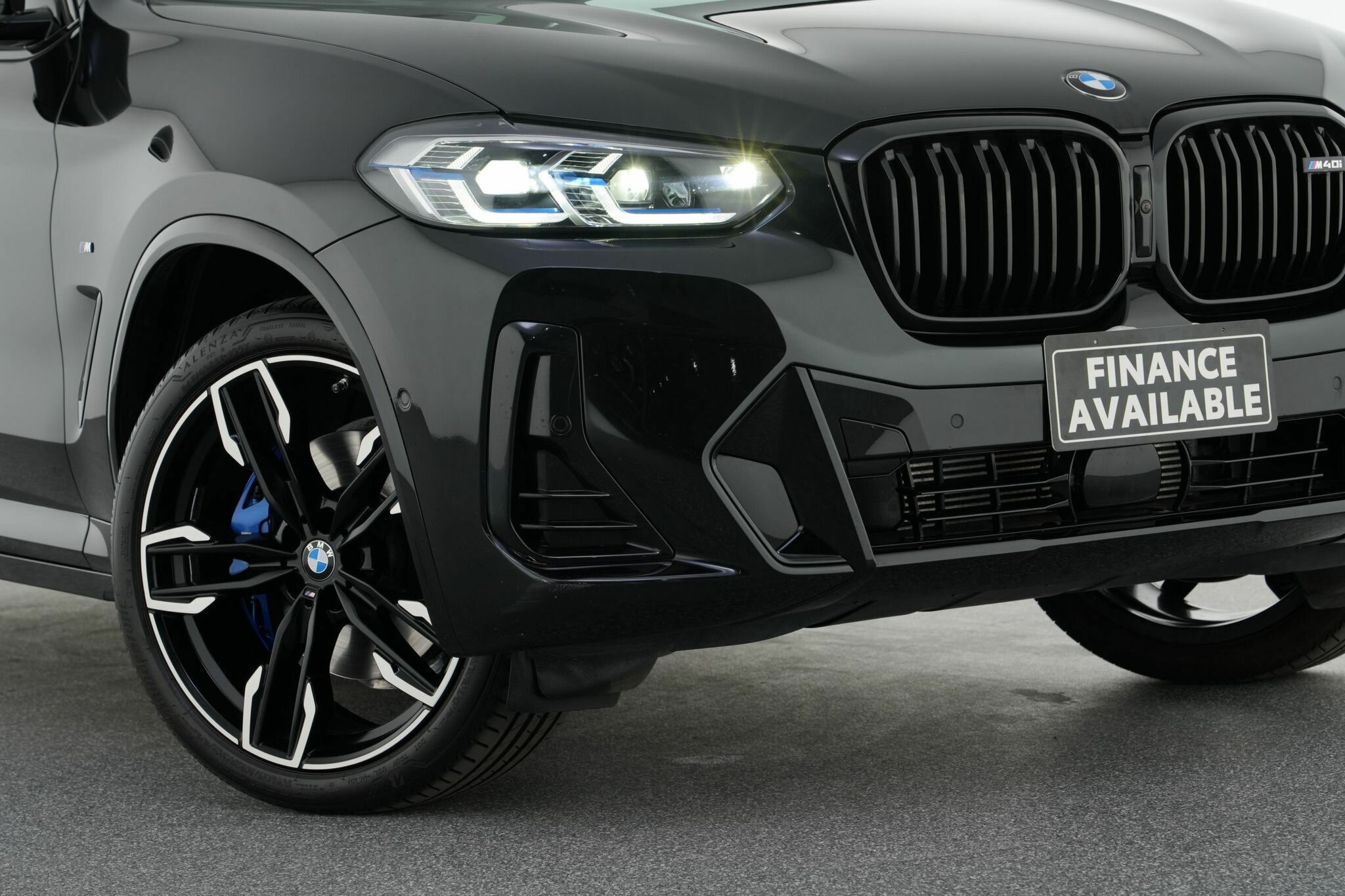 BMW X3 image 2