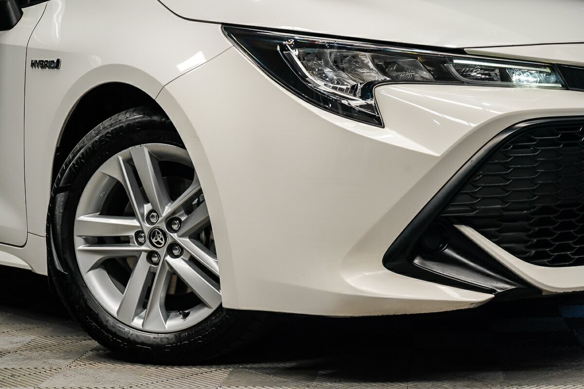 Toyota Corolla image 2