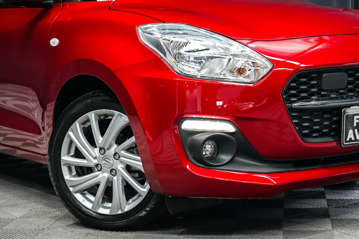 Suzuki Swift image 2