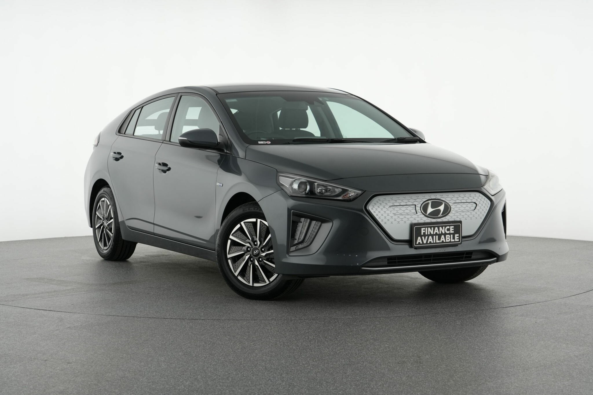 Hyundai Ioniq image 1