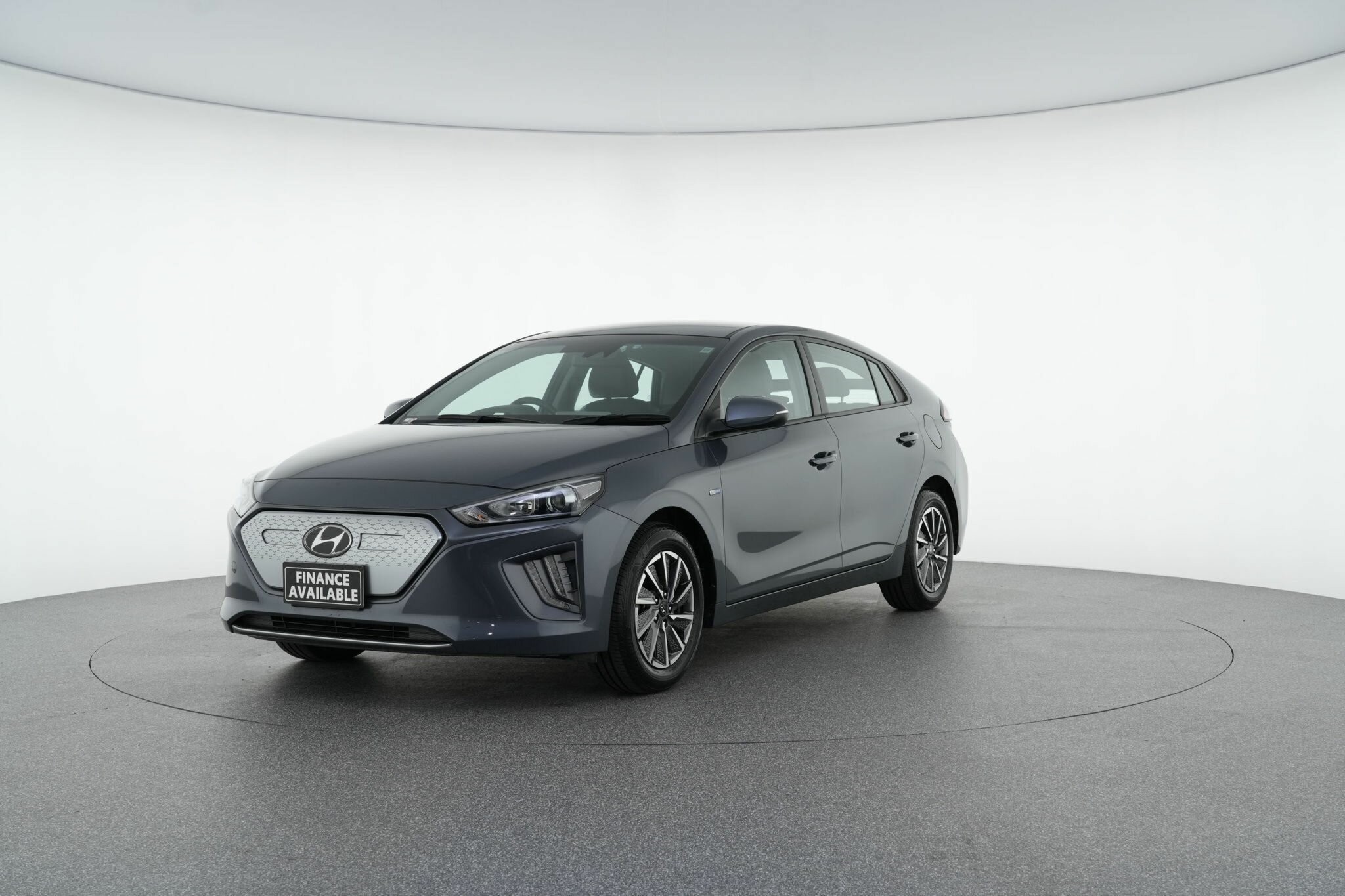 Hyundai Ioniq image 4