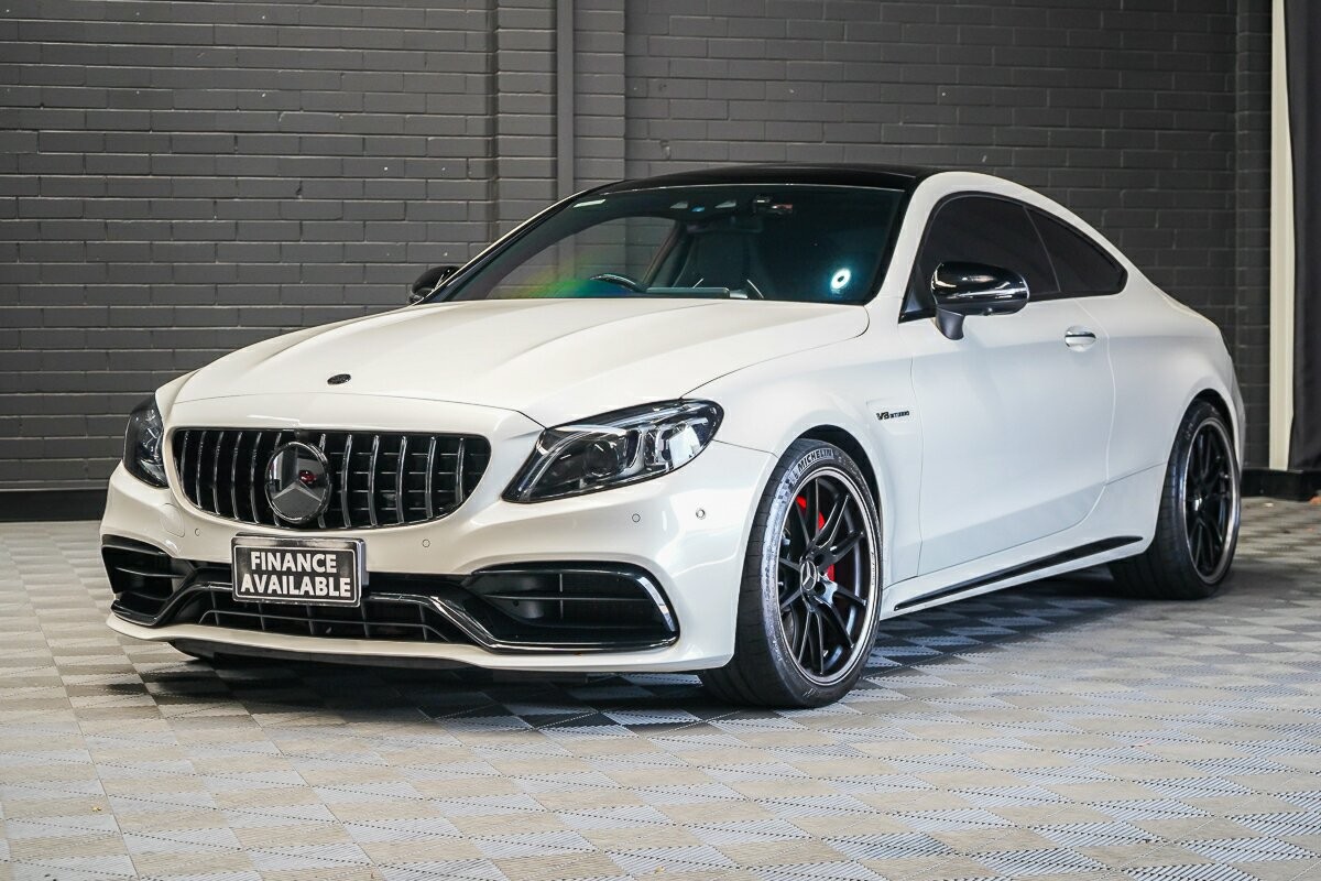 Mercedes Benz C-class image 4