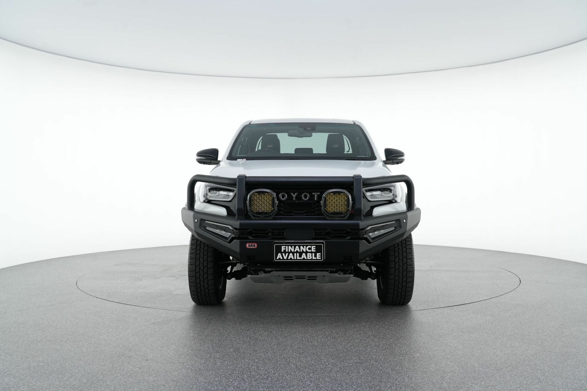 Toyota Hilux image 3