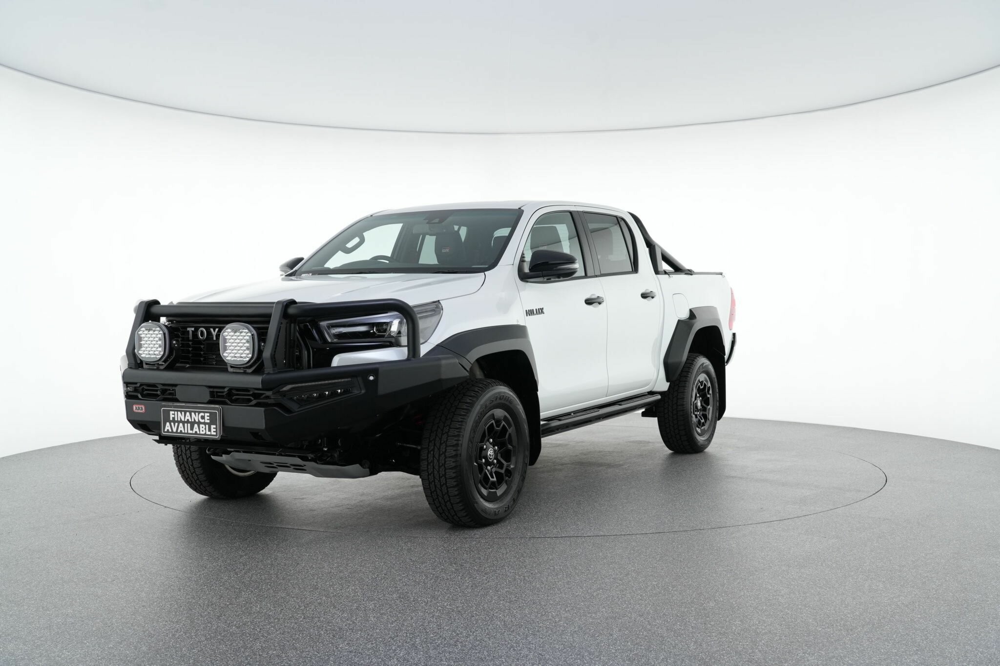 Toyota Hilux image 4