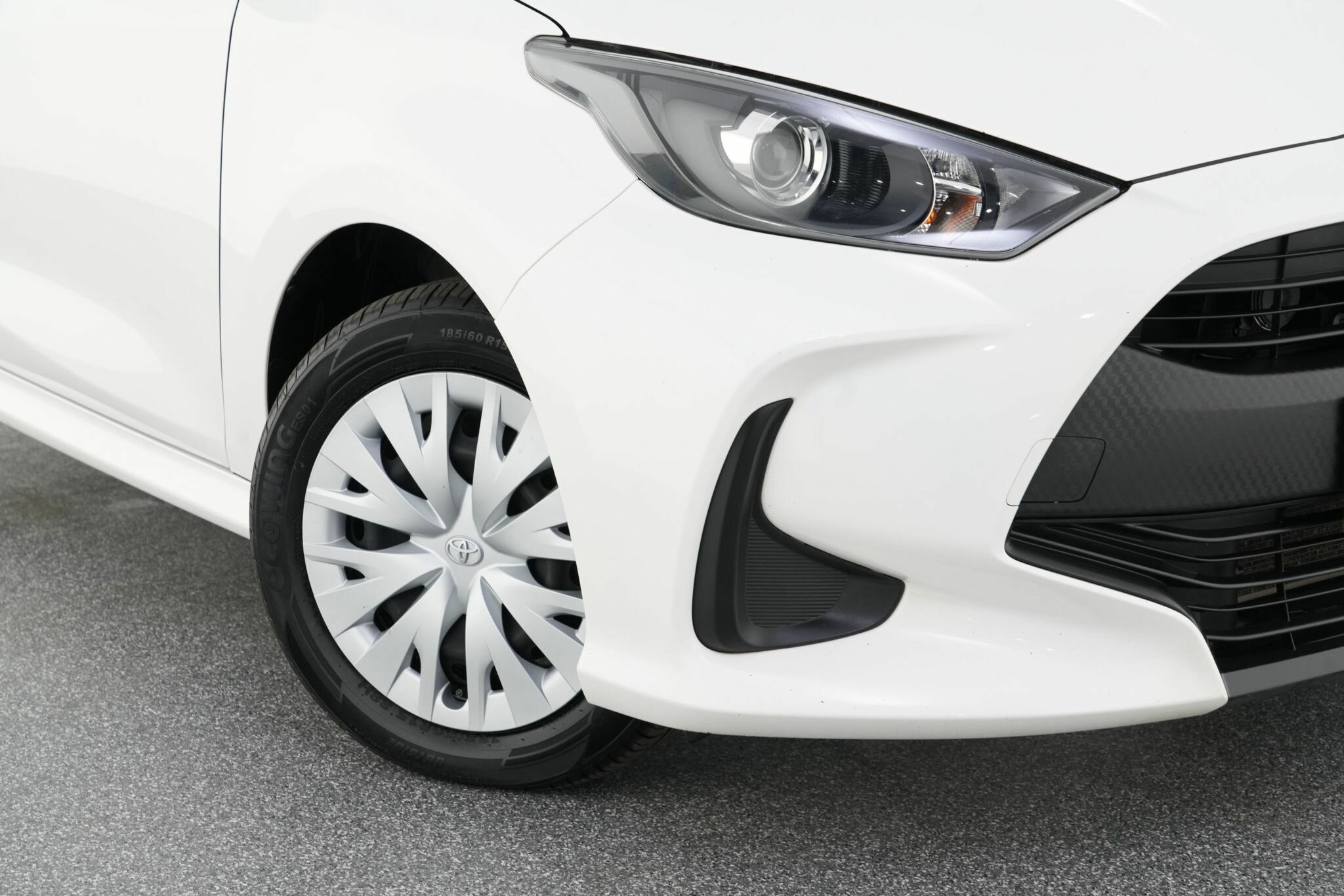 Toyota Yaris image 2