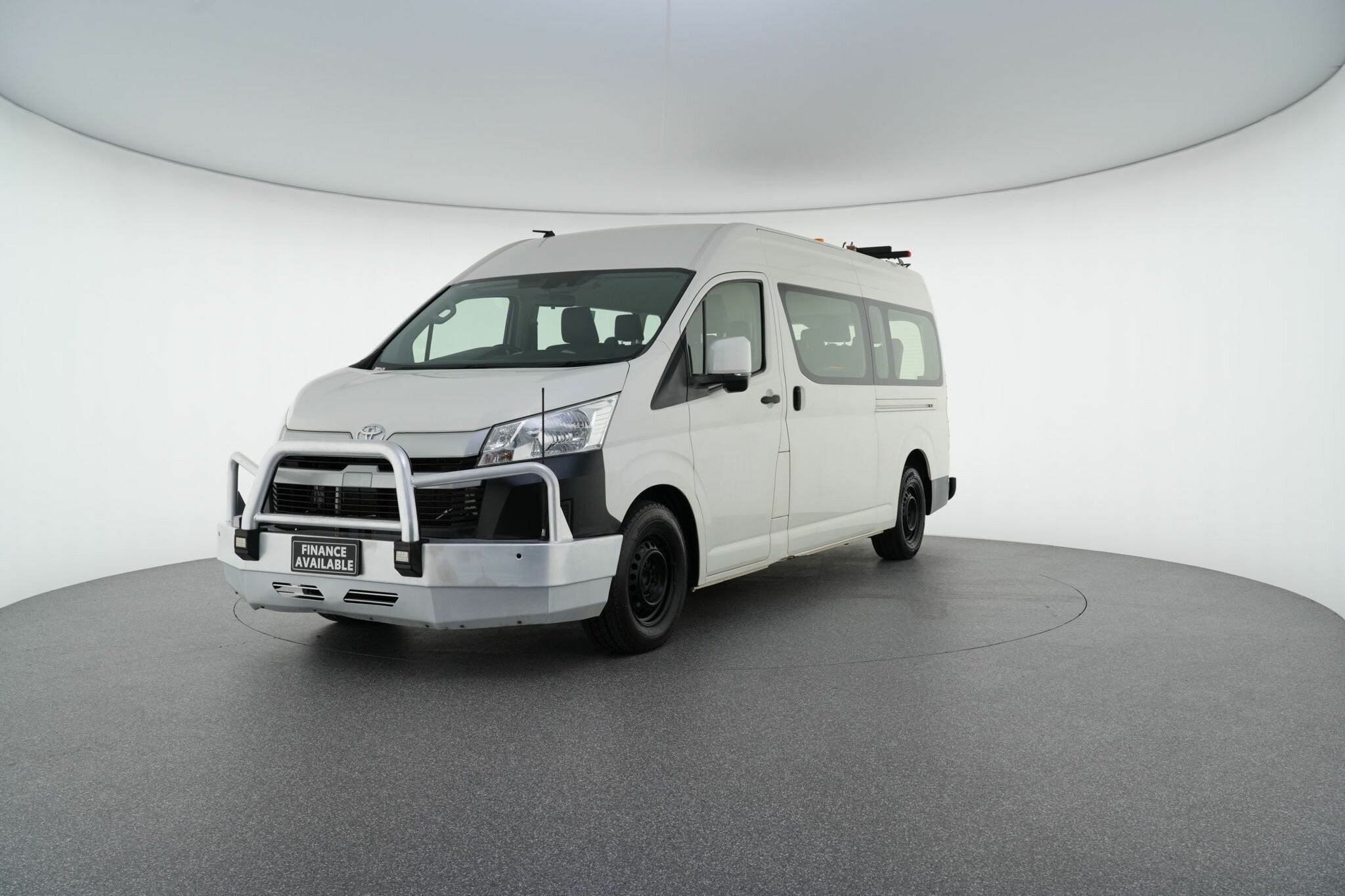 Toyota Hiace image 4