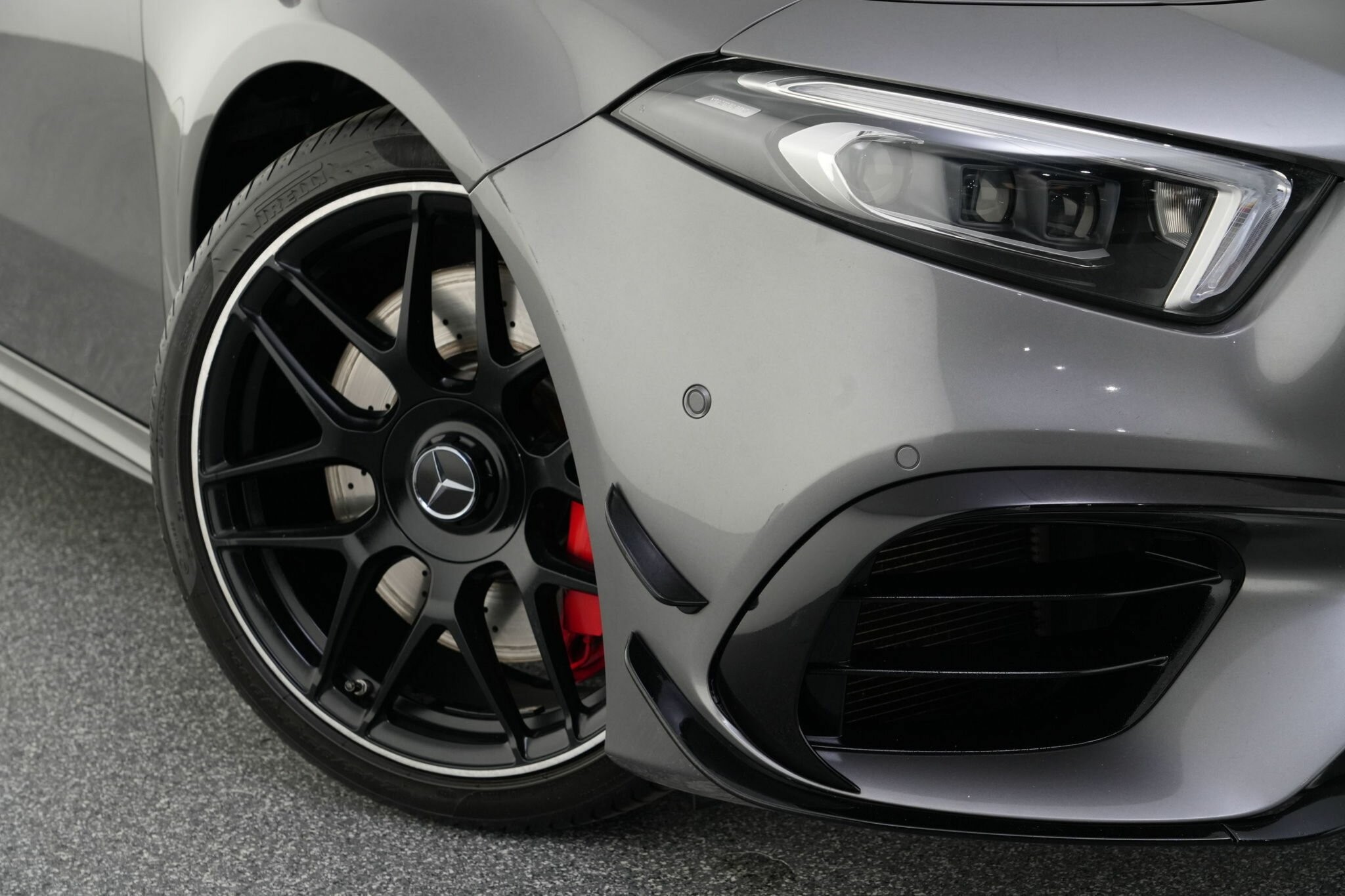 Mercedes Benz A-class image 2