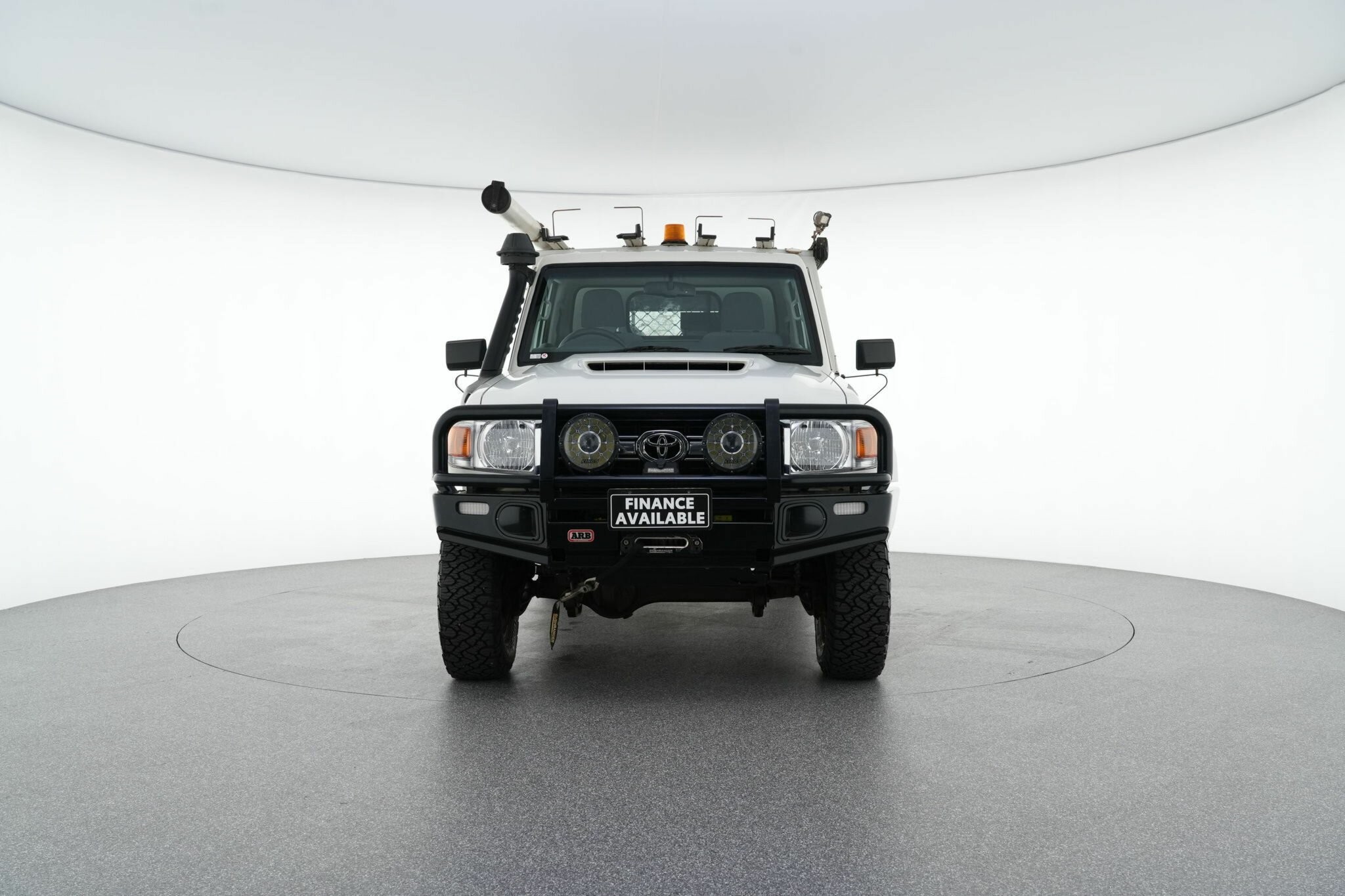 Toyota Landcruiser image 3