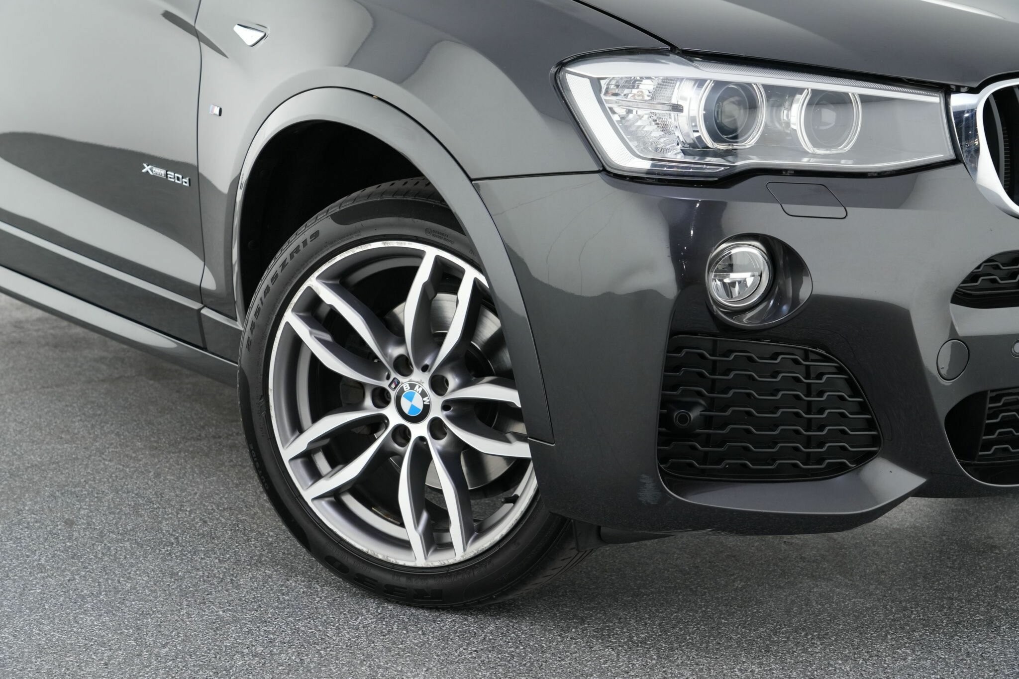 BMW X4 image 2