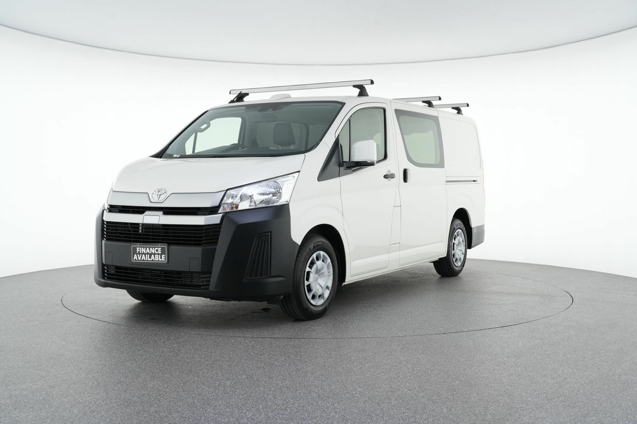 Toyota Hiace image 4