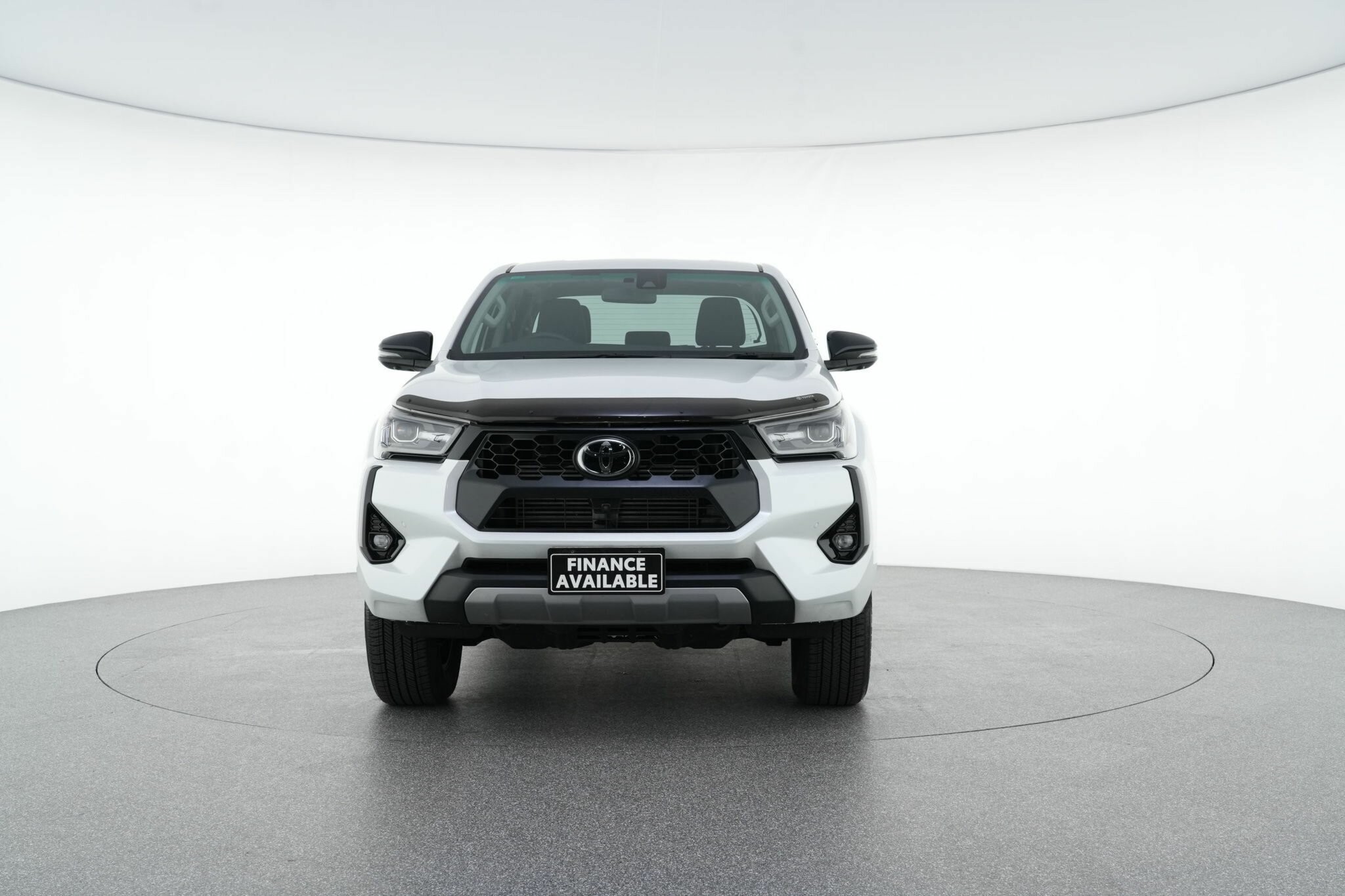 Toyota Hilux image 3