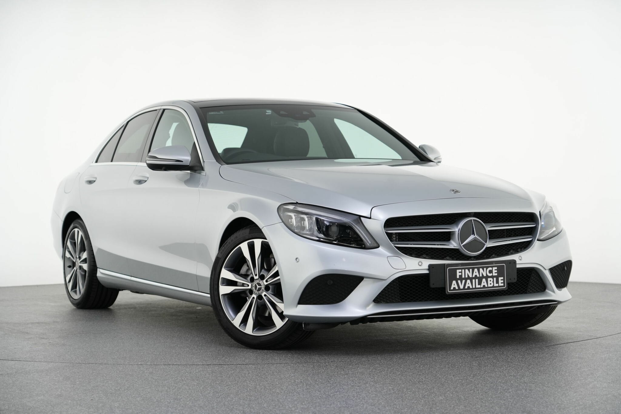 Mercedes Benz C-class image 1