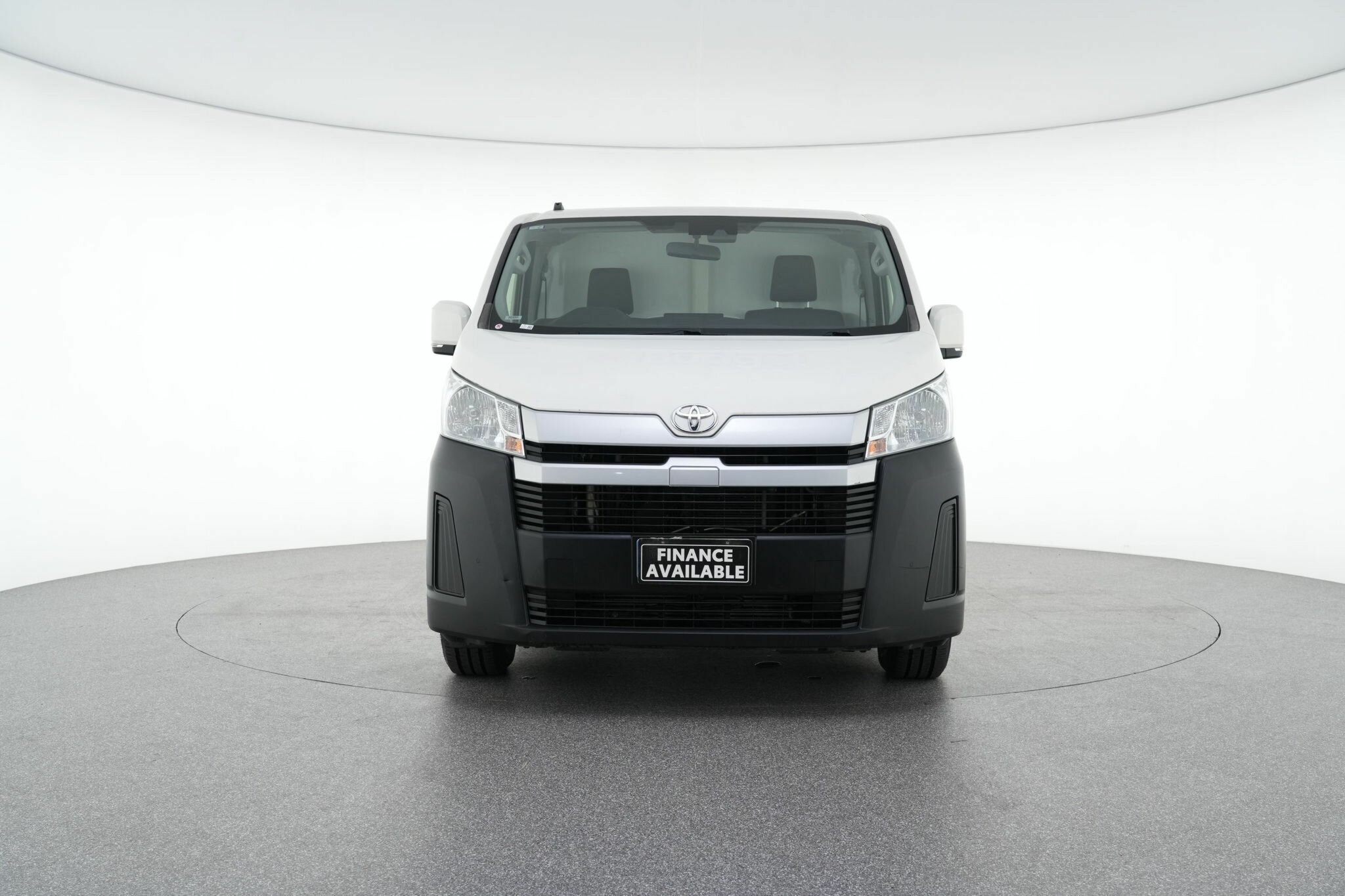 Toyota Hiace image 3