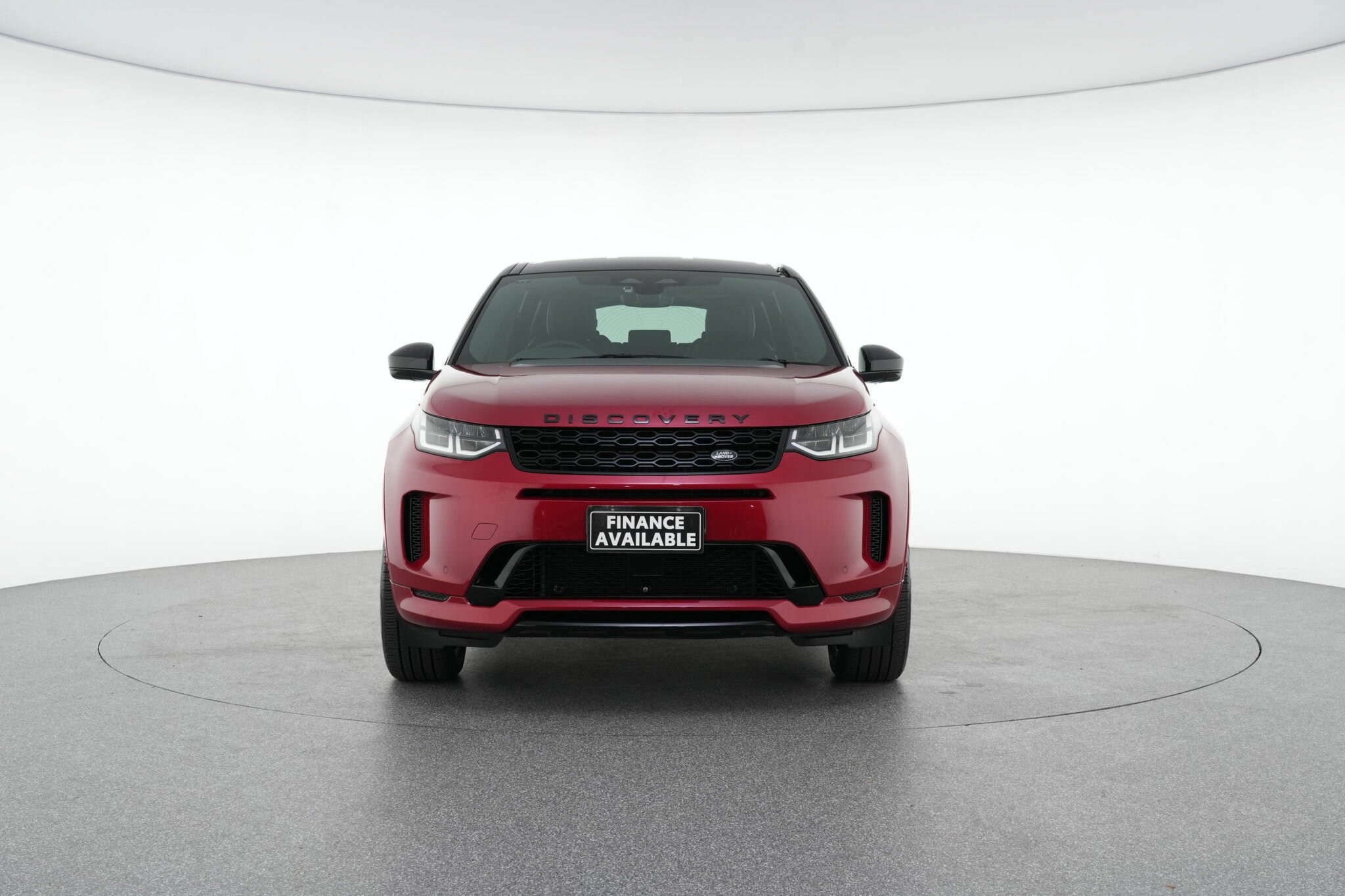 Land Rover Discovery Sport image 3