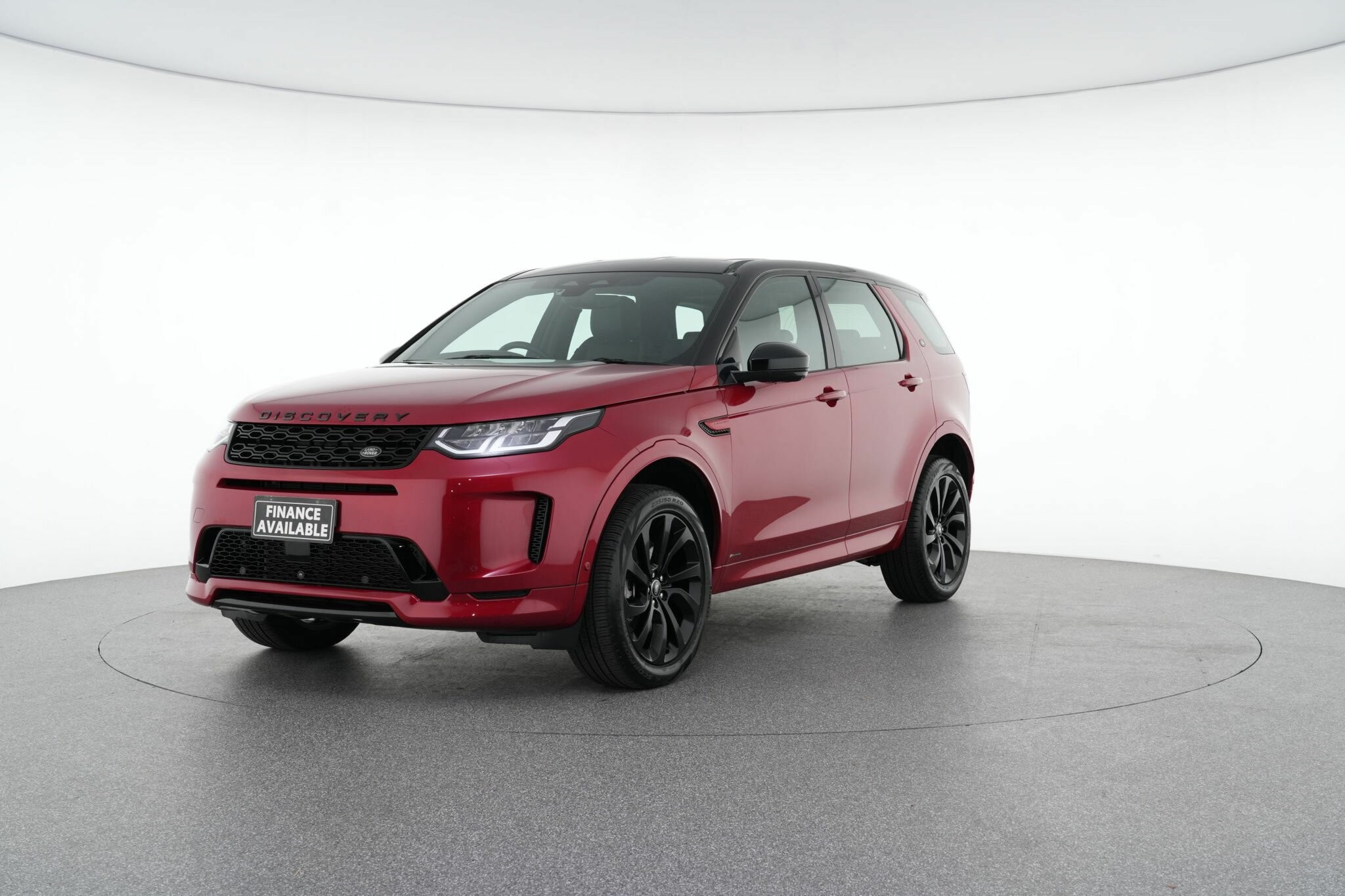 Land Rover Discovery Sport image 4