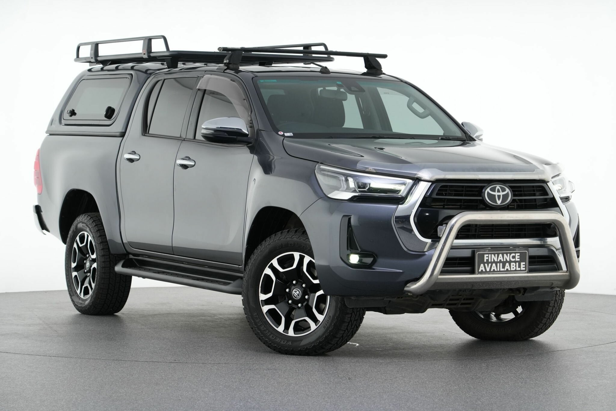 Toyota Hilux image 1
