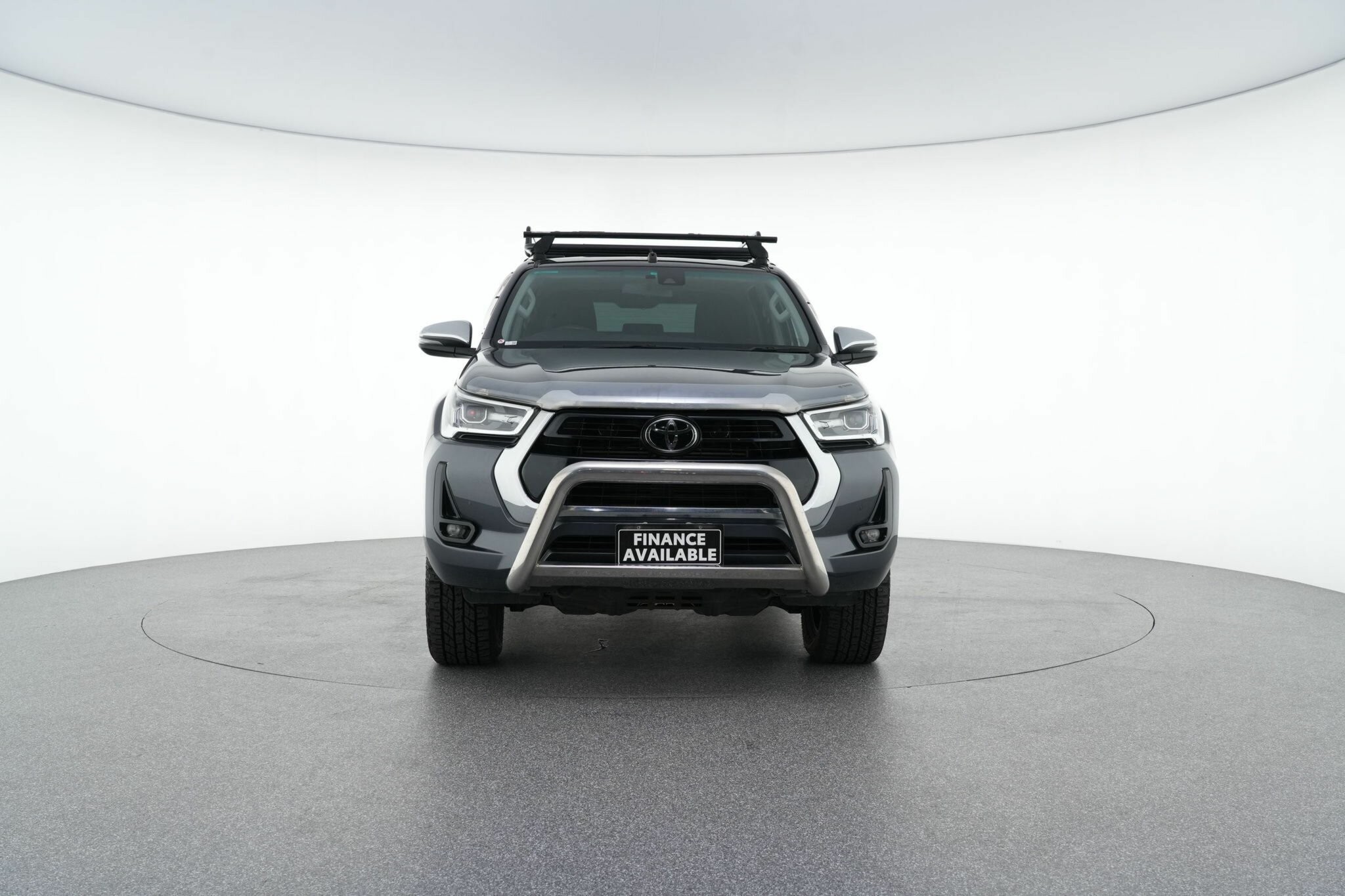 Toyota Hilux image 3