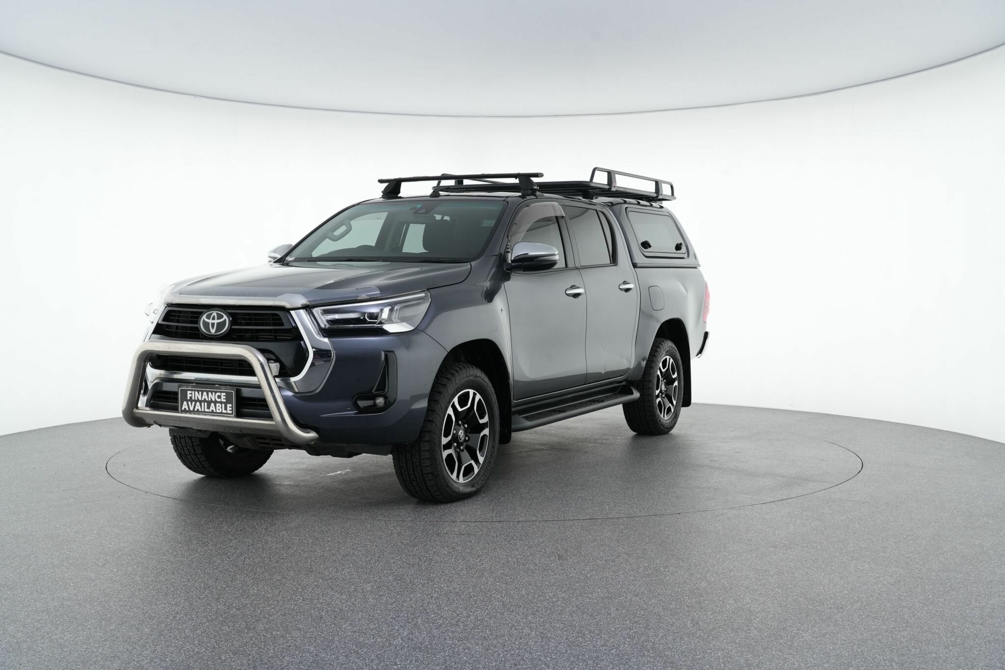 Toyota Hilux image 4