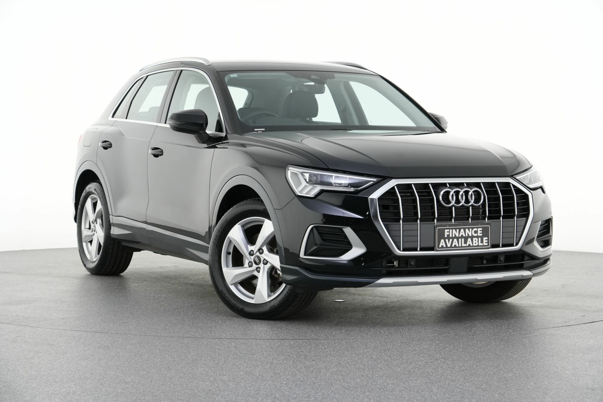 Audi Q3 image 1
