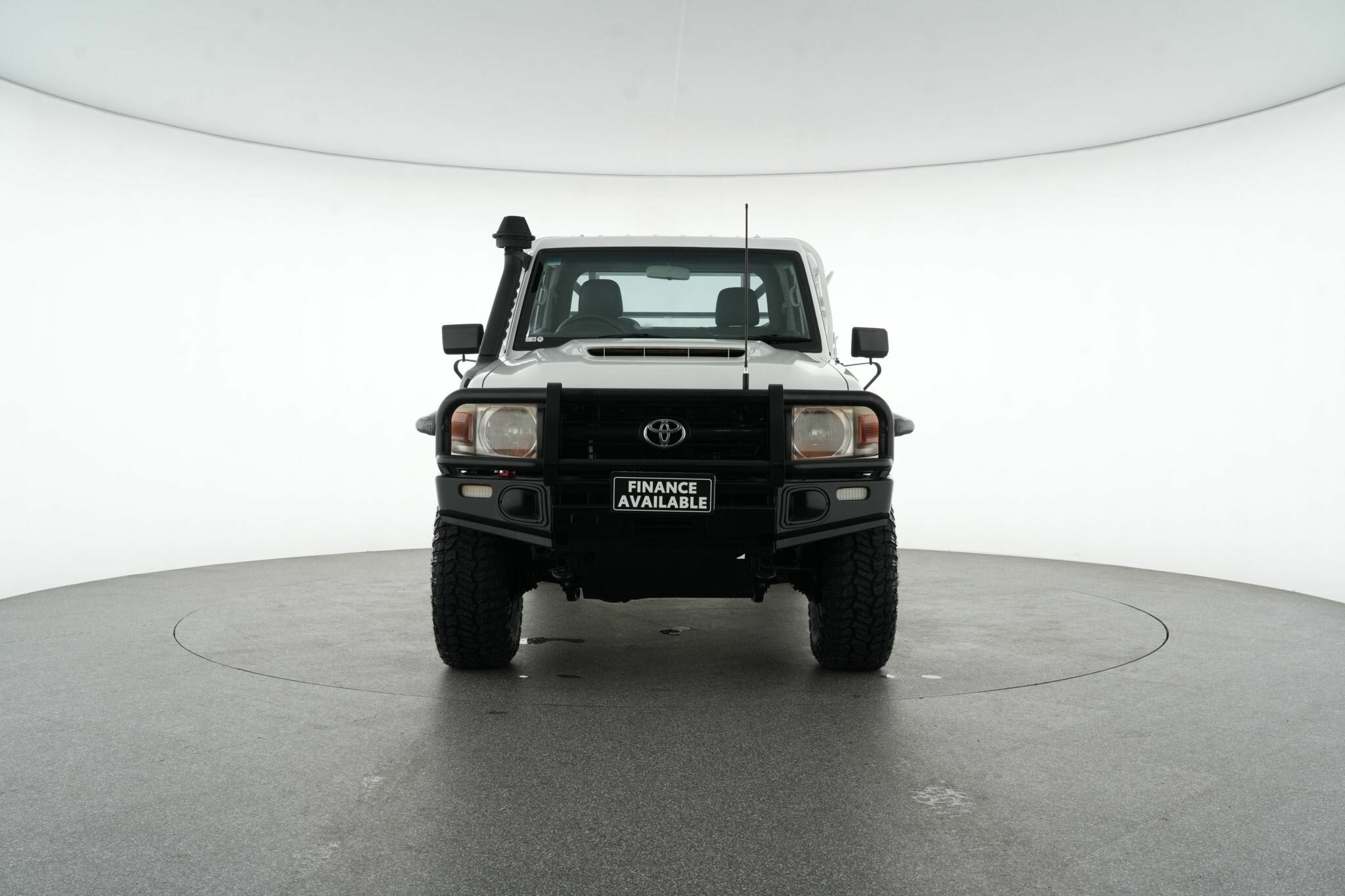Toyota Landcruiser image 3