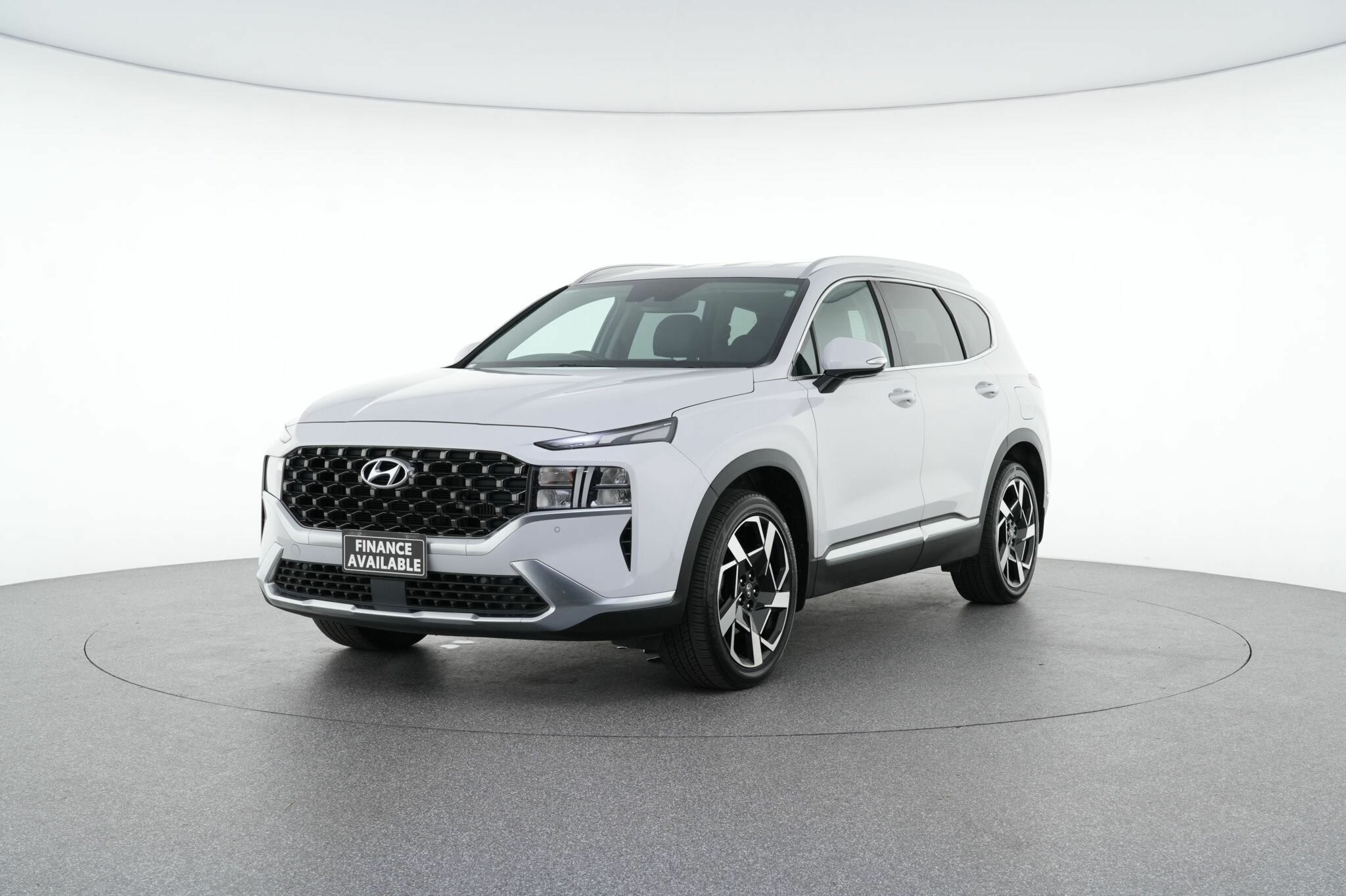 Hyundai Santa Fe image 4