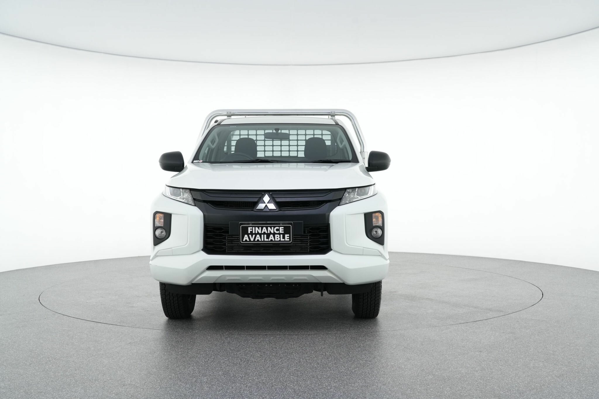 Mitsubishi Triton image 3