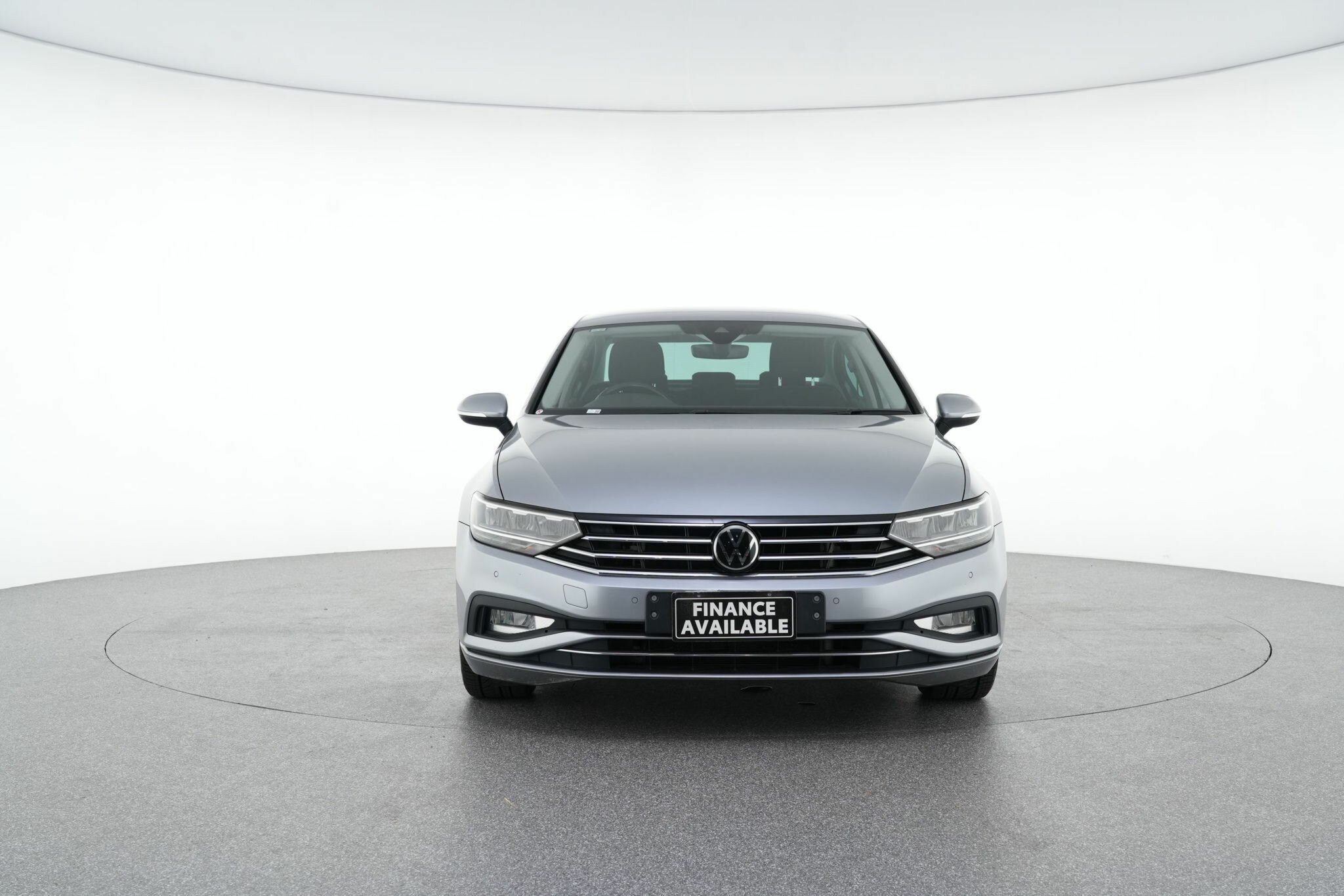 Volkswagen Passat image 3