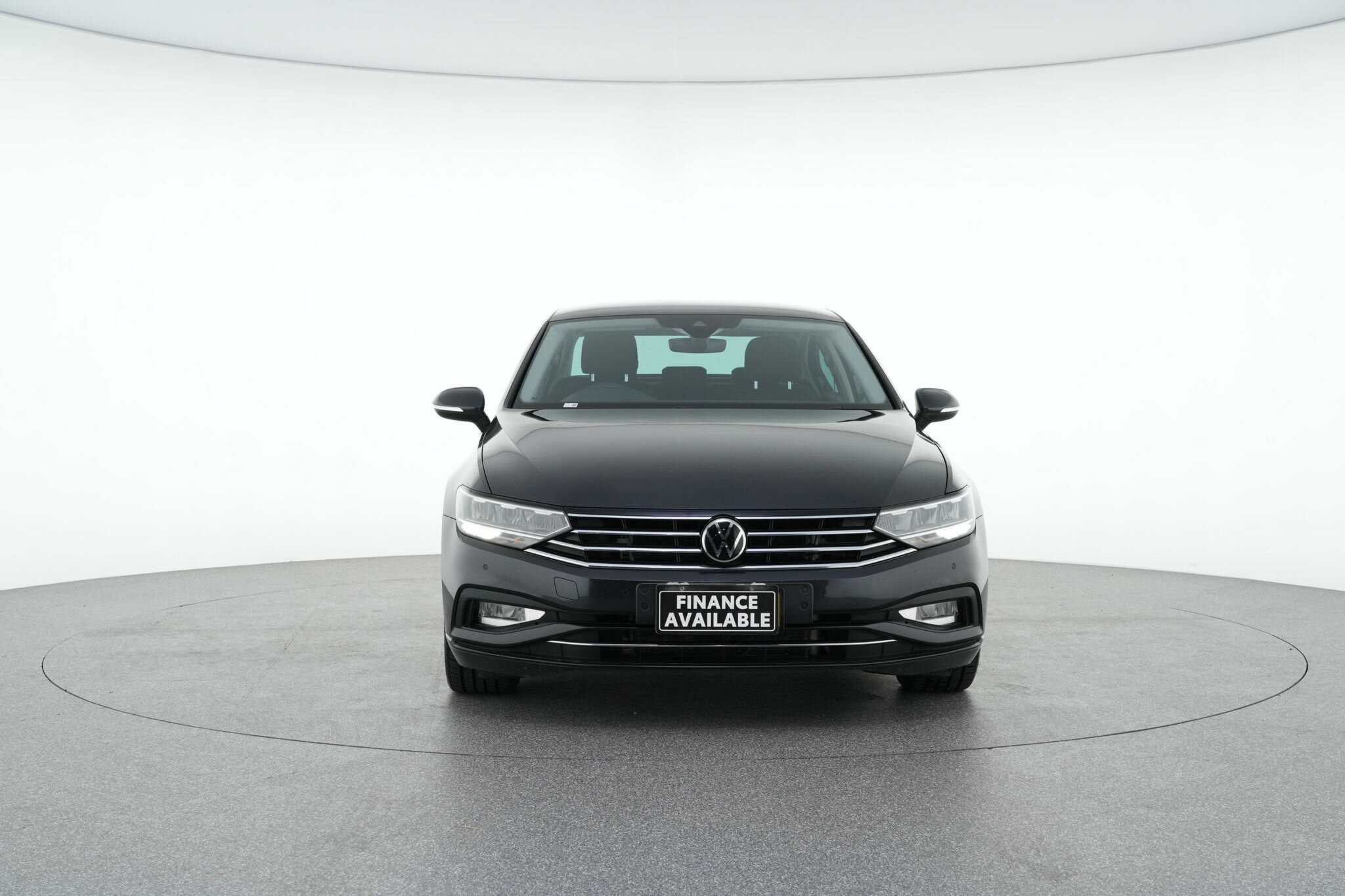 Volkswagen Passat image 3