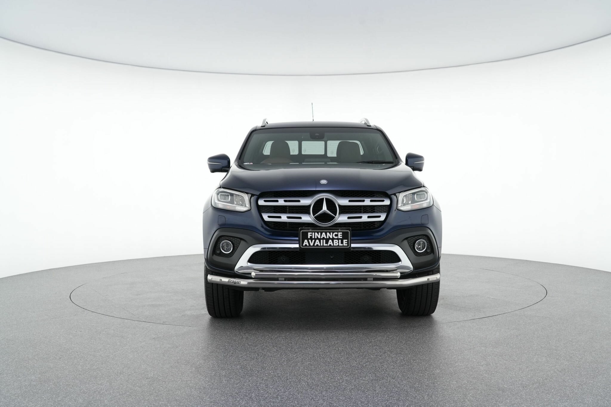 Mercedes Benz X-class image 3