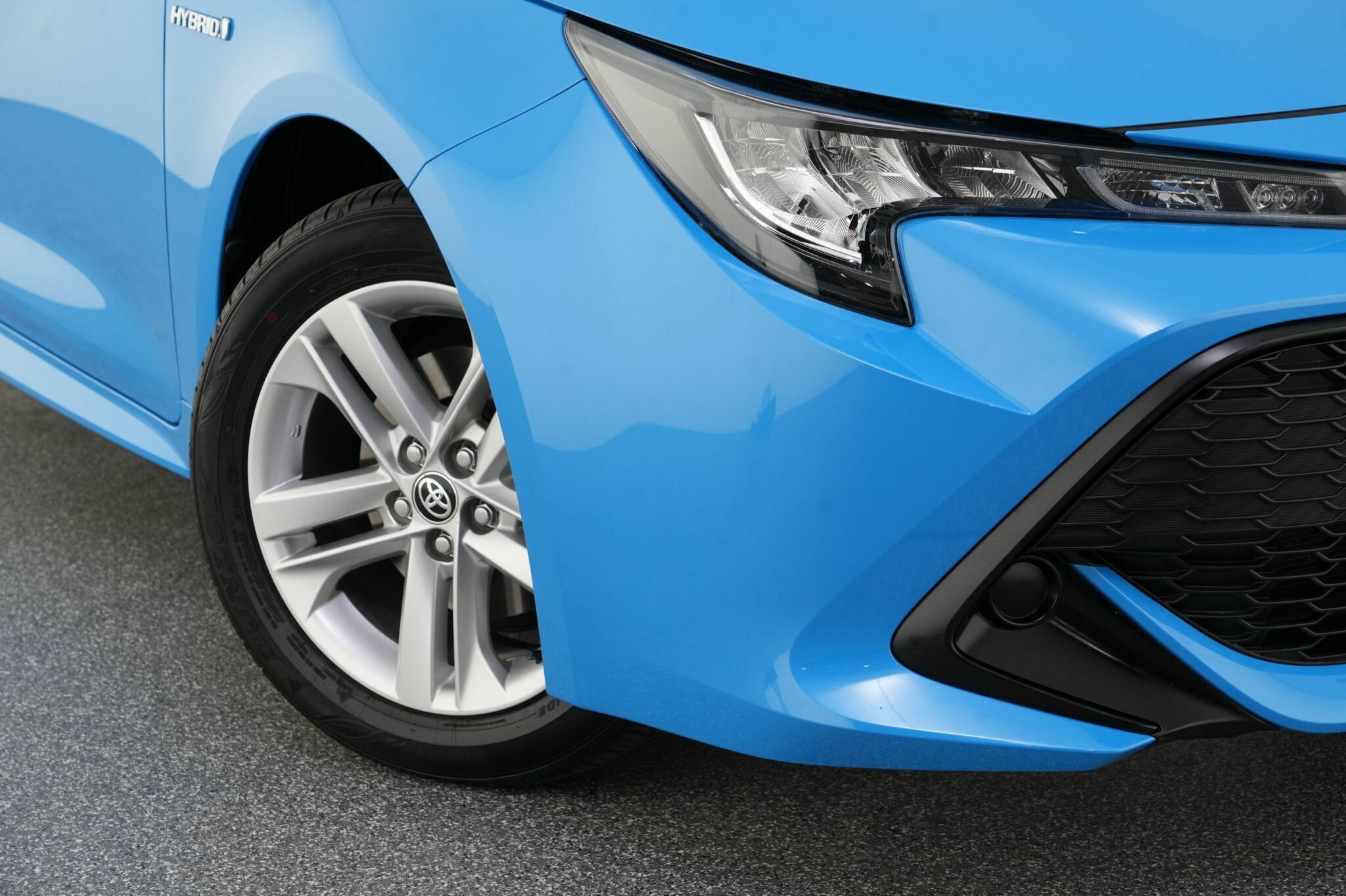 Toyota Corolla image 2