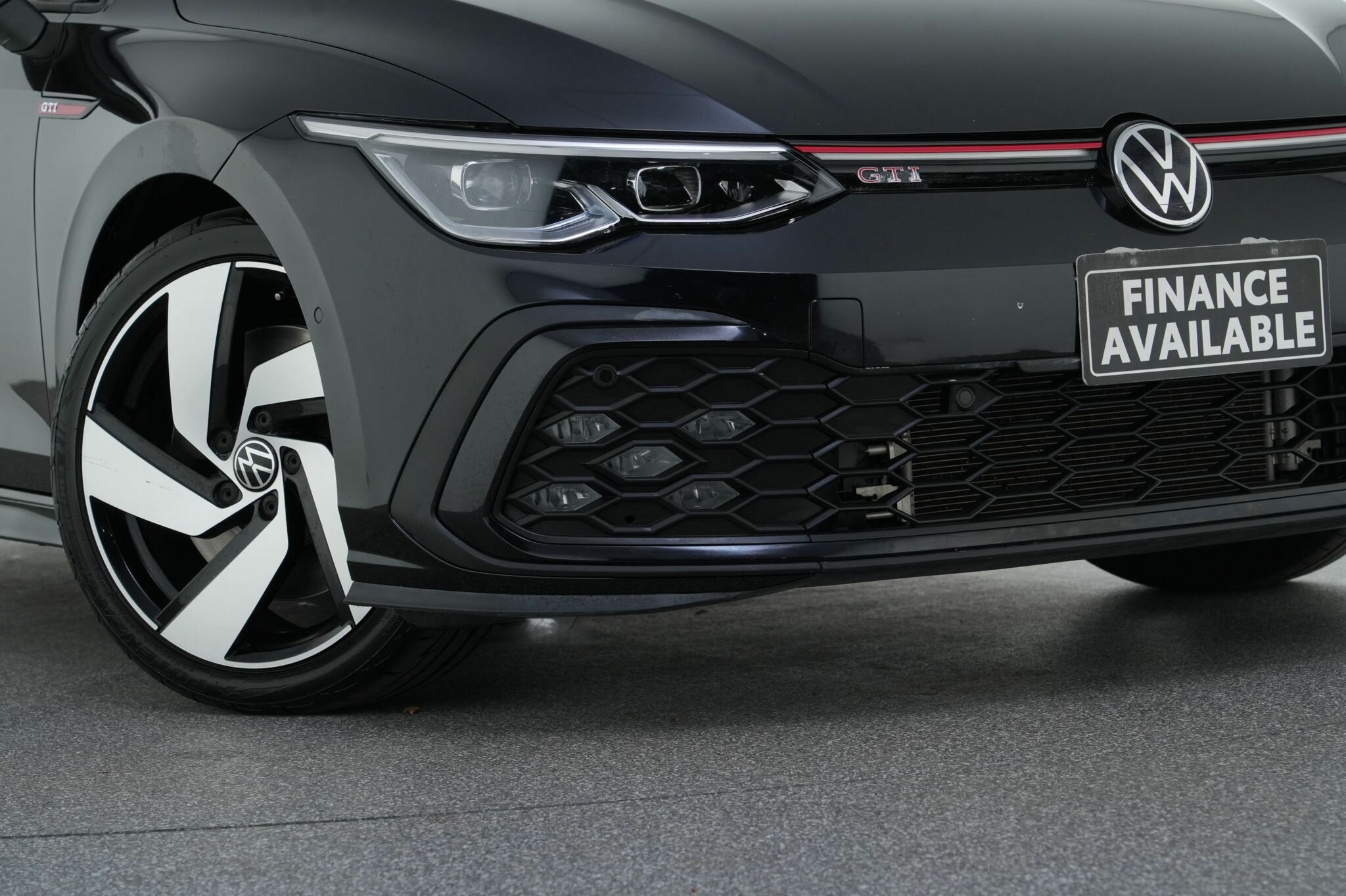 Volkswagen Golf image 2