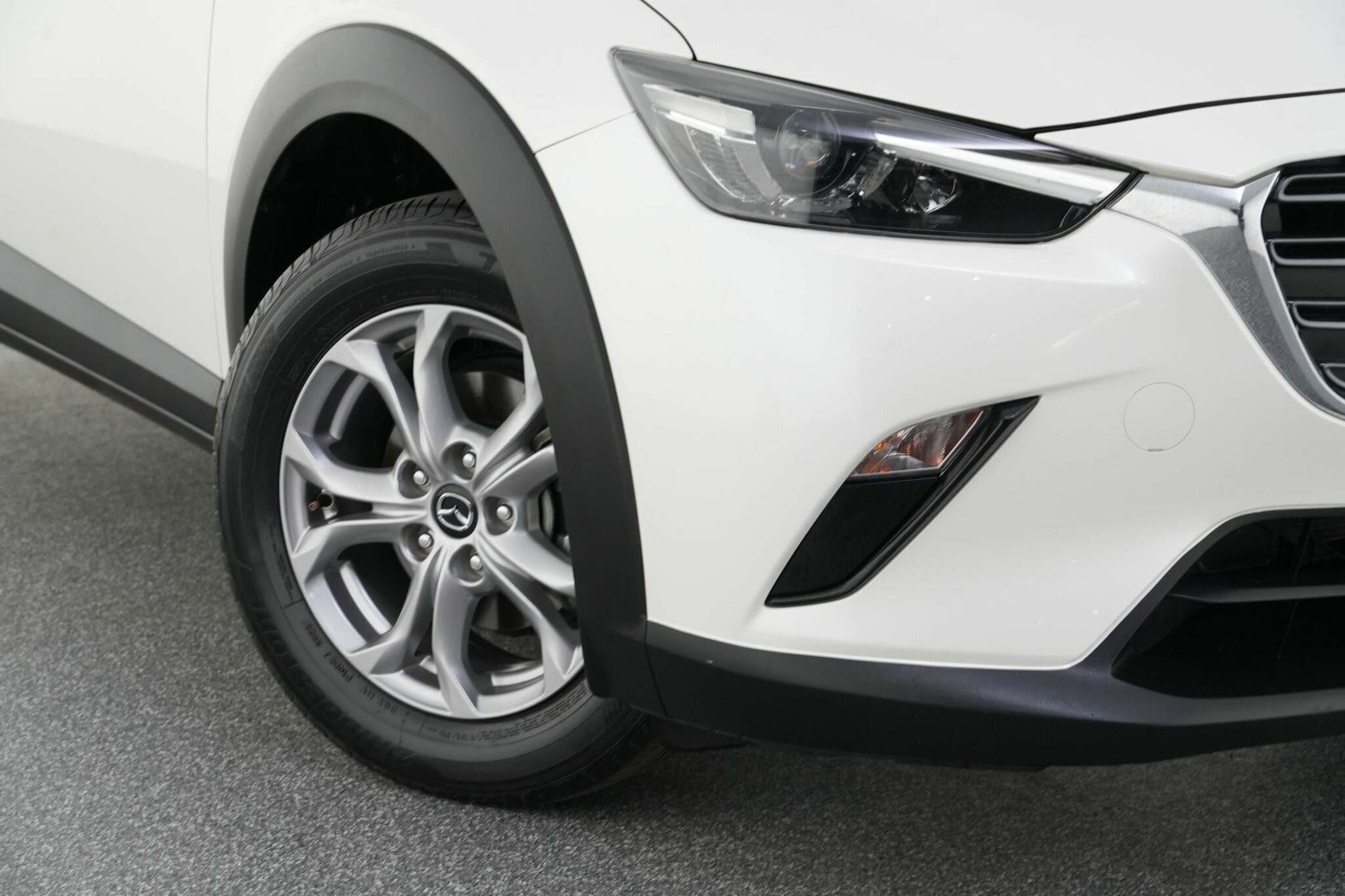 Mazda Cx-3 image 2
