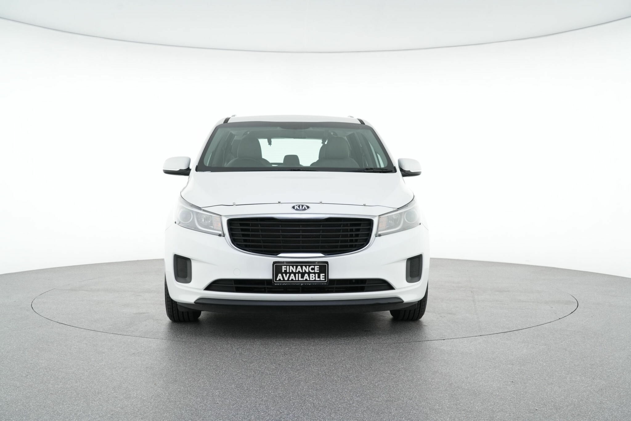 Kia Carnival image 3