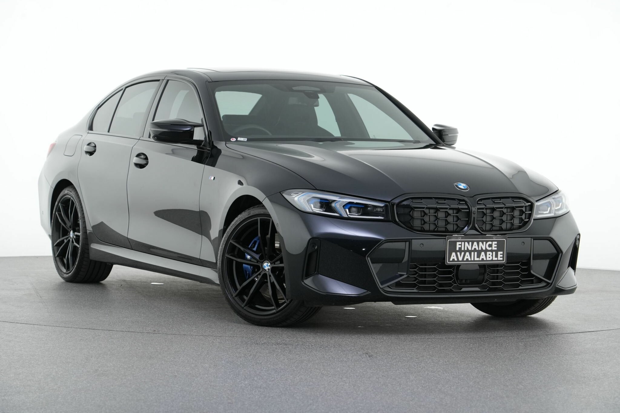 BMW 3 Series image 1