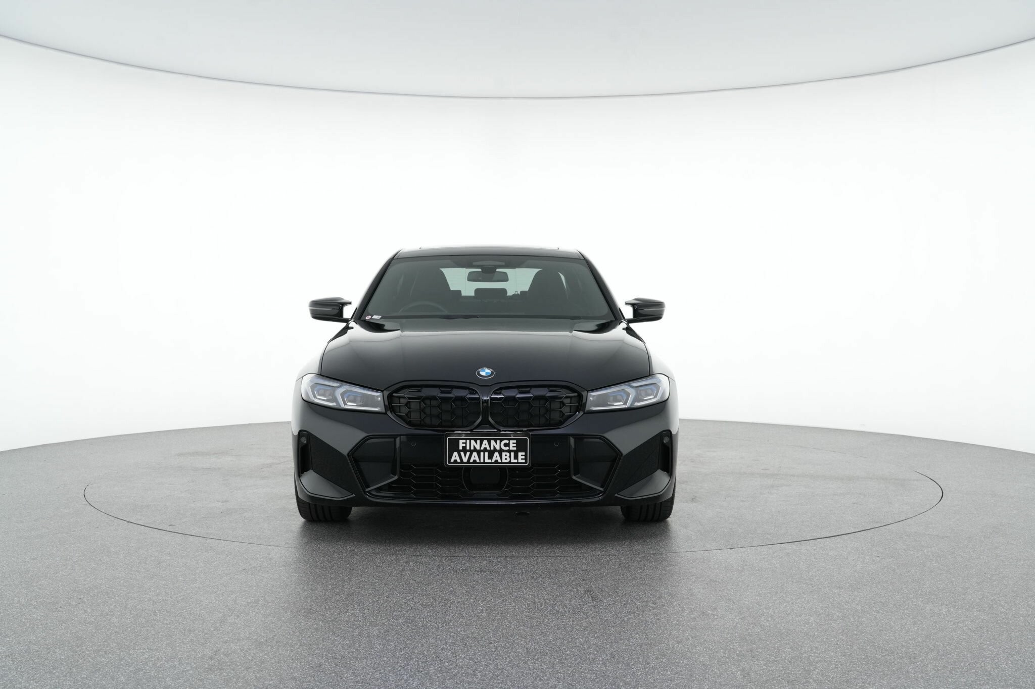 BMW 3 Series image 3